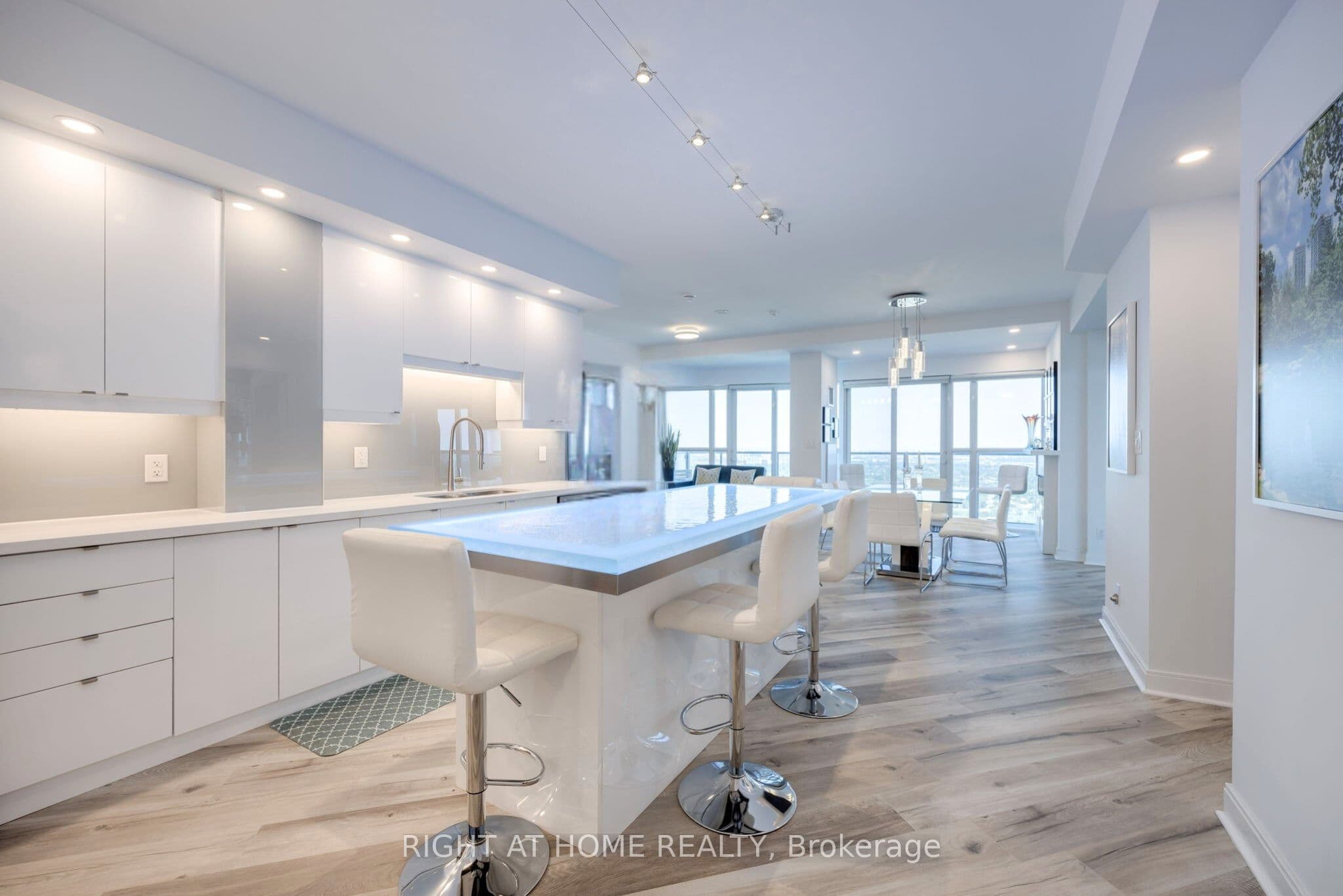 Unit 3601 60 Absolute Avenue photo 1