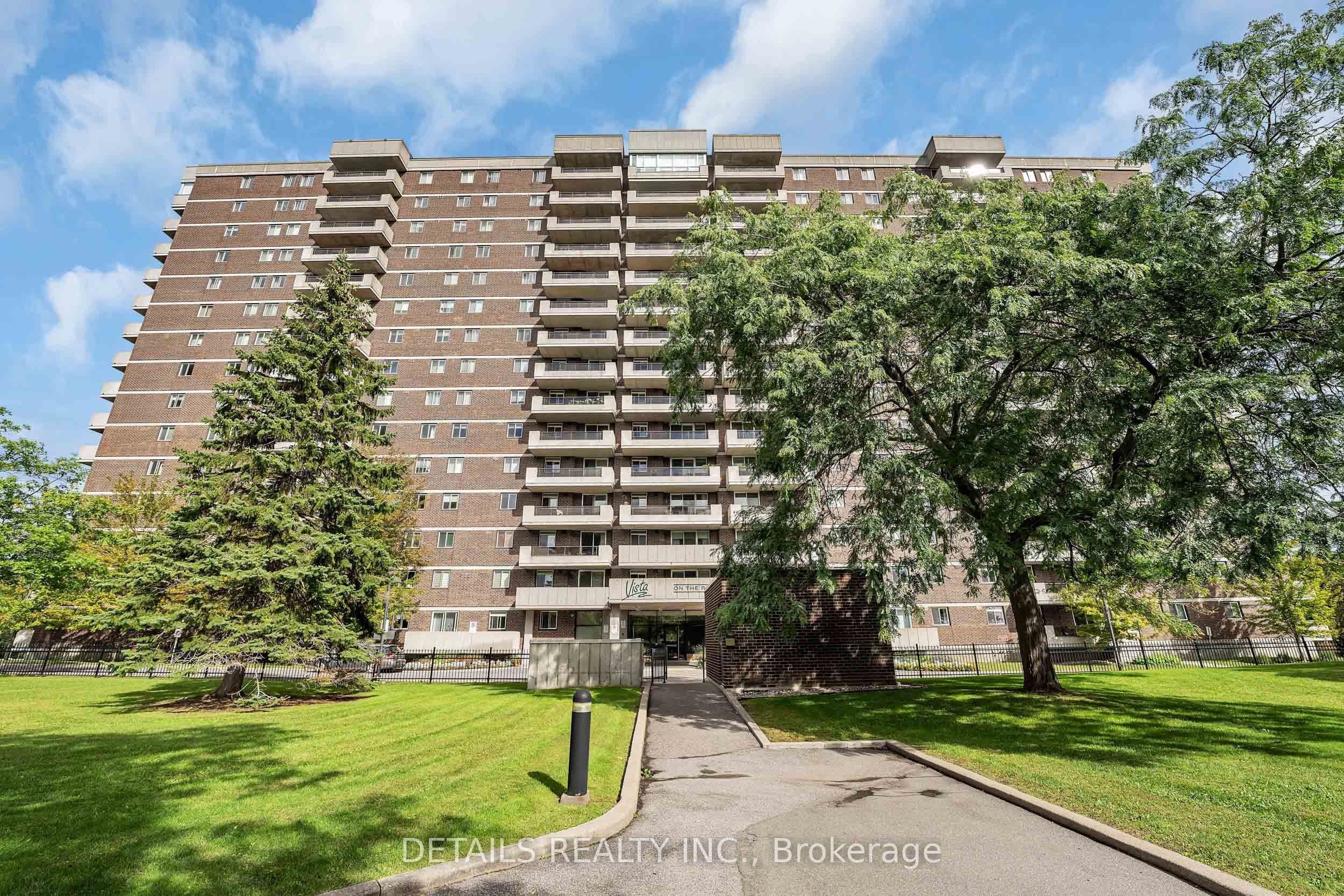 Unit 908 1705 Playfair Drive photo 1