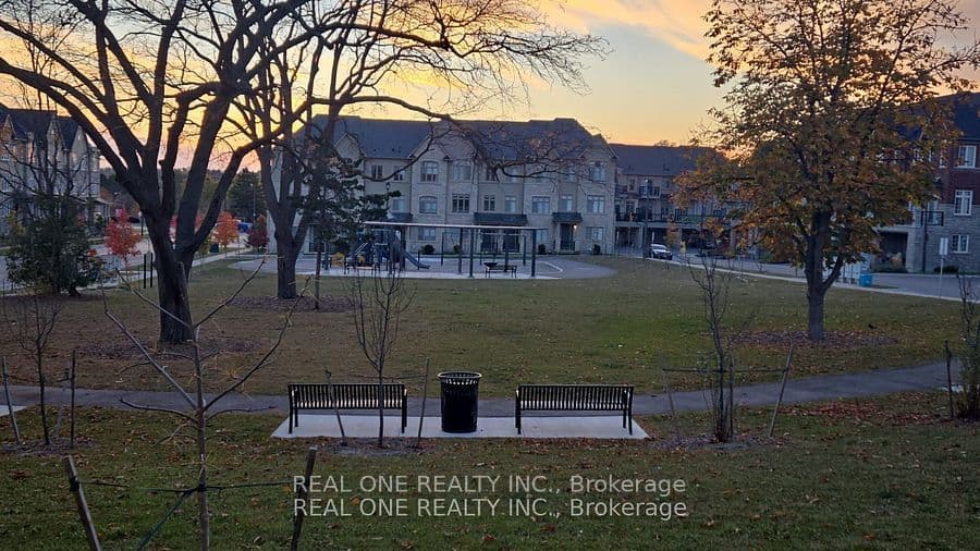 10 Woodbrook Way photo 1