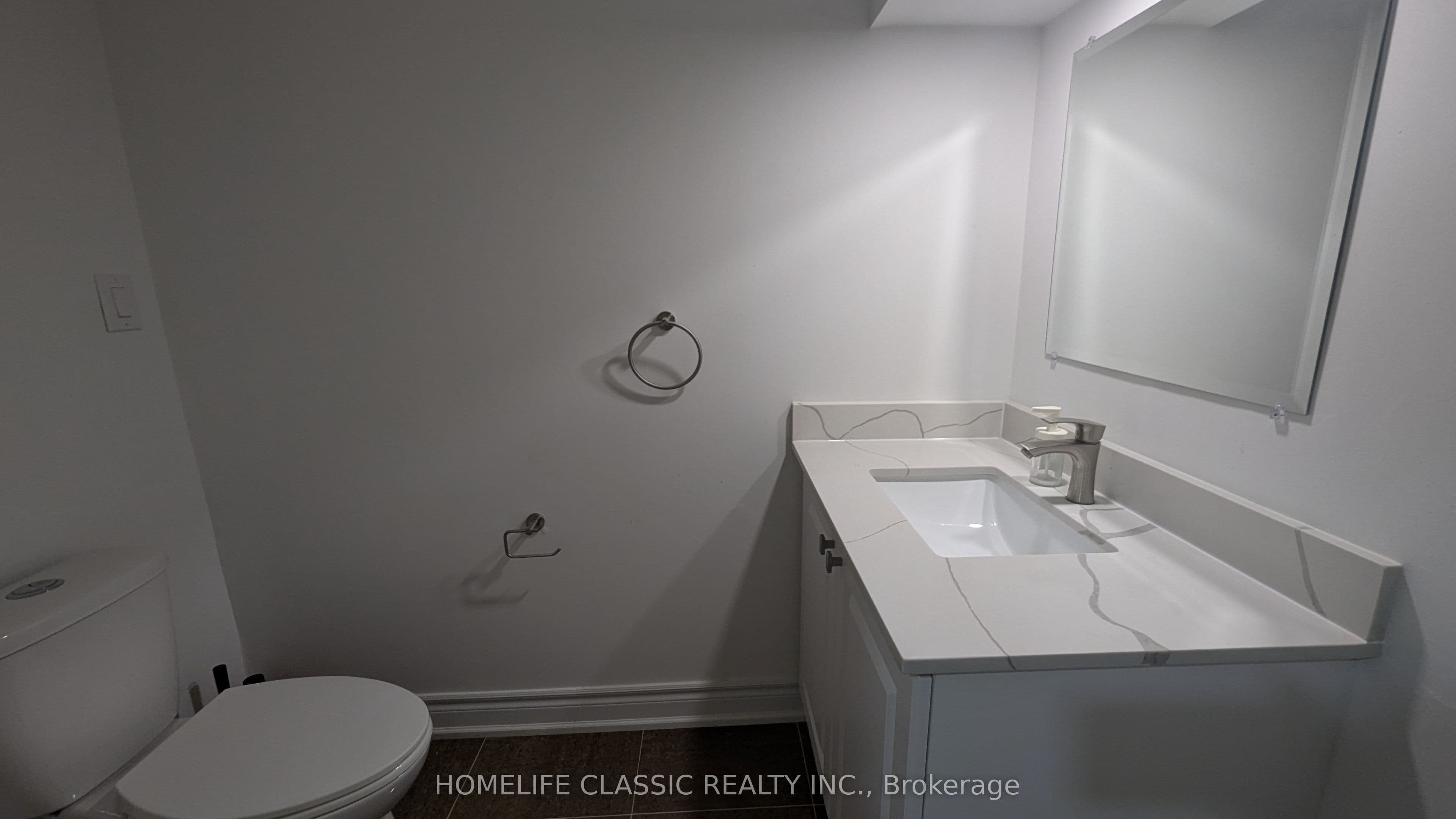 230 Alsace Road photo 1