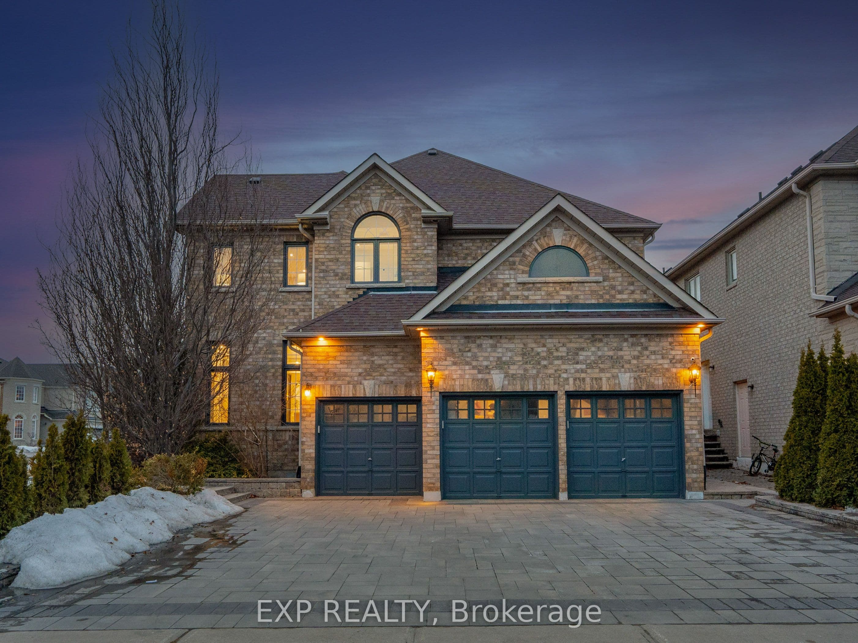 249 Boake Trail photo 1