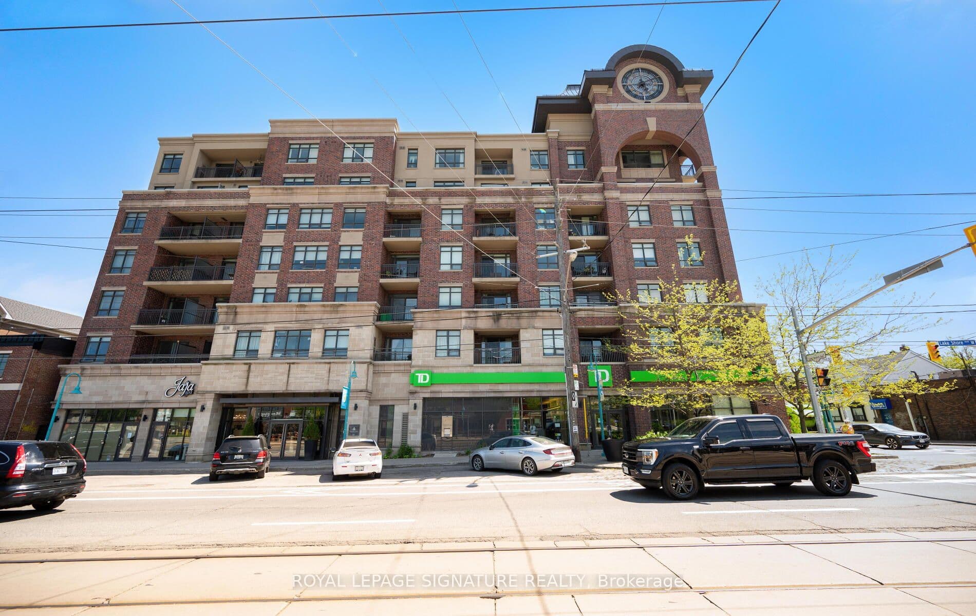 Unit 303 3563 Lake Shore Boulevard photo 1