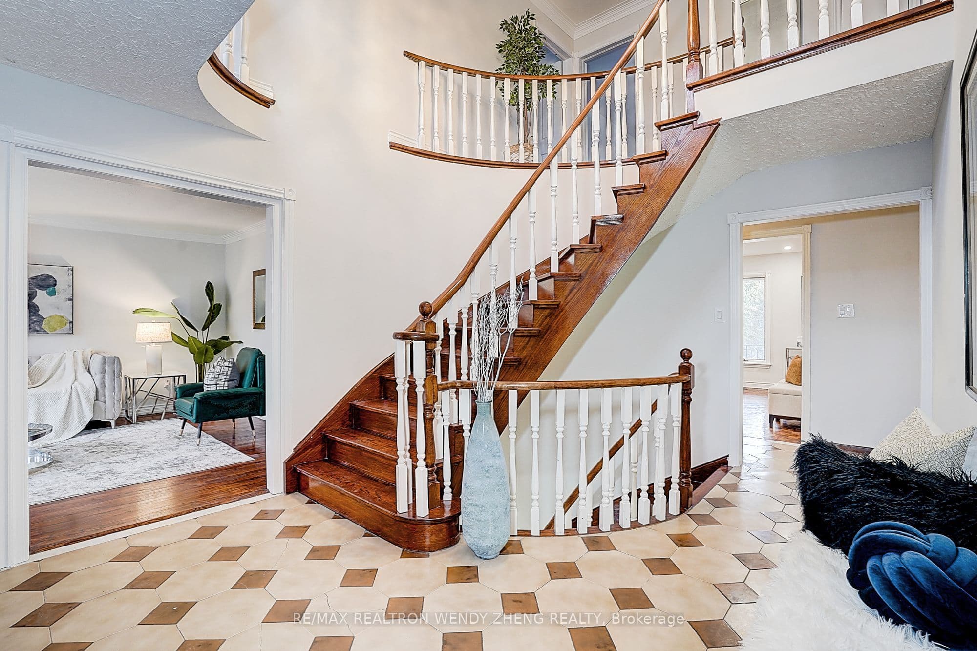 60 Birch Avenue photo 1