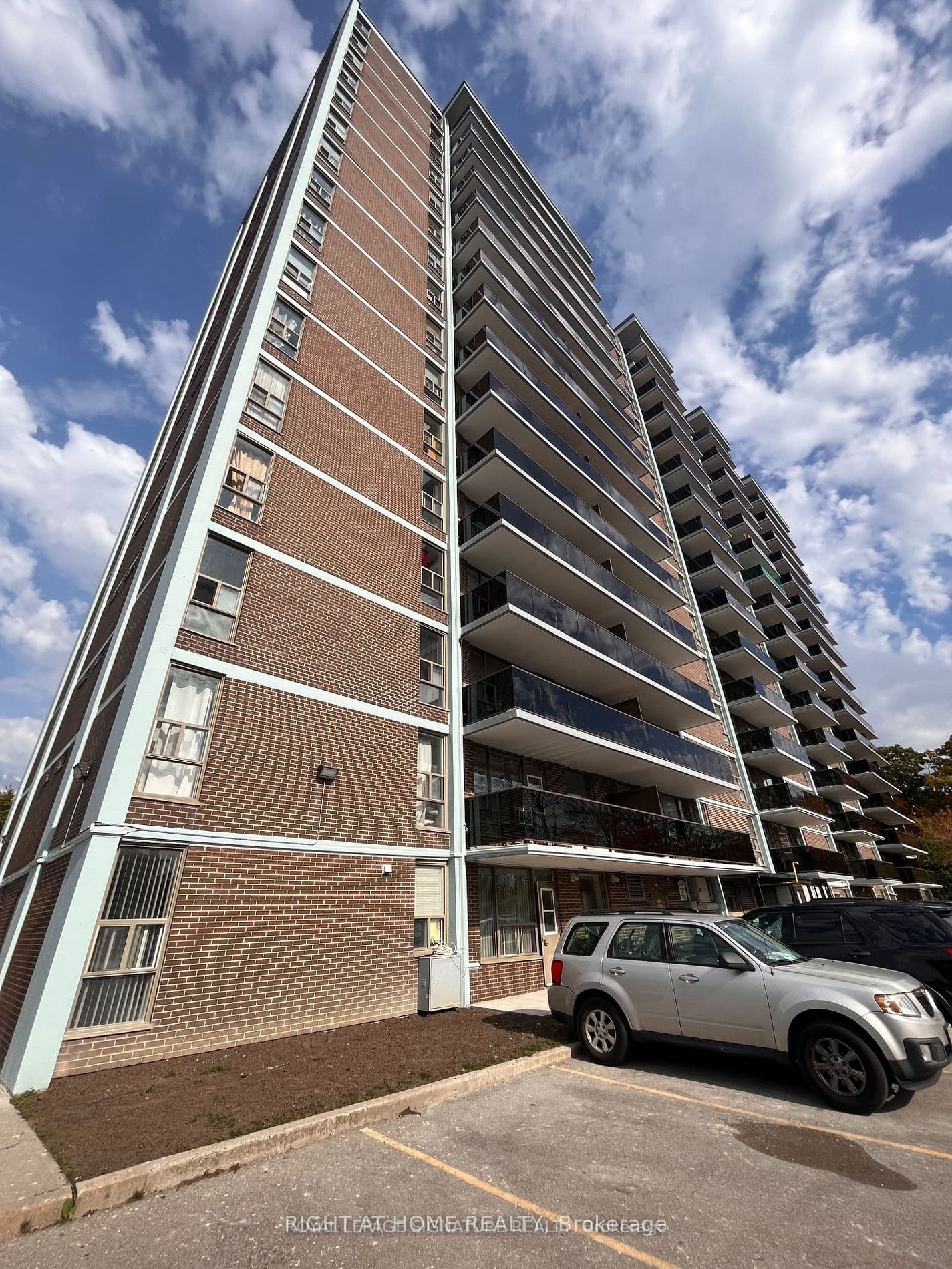 Unit 202 235 Grandravine Drive photo 1