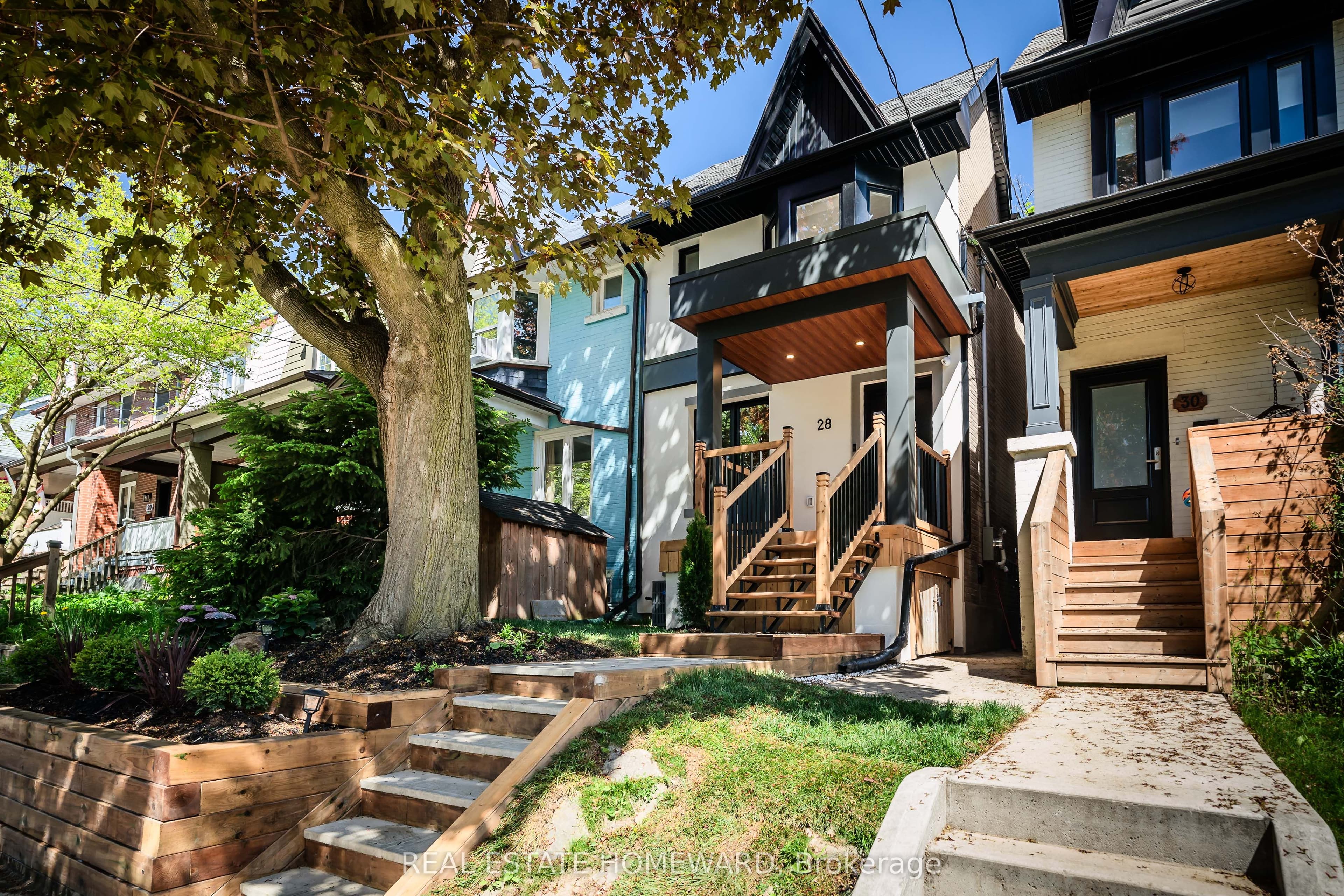 28 Richard Avenue photo 1