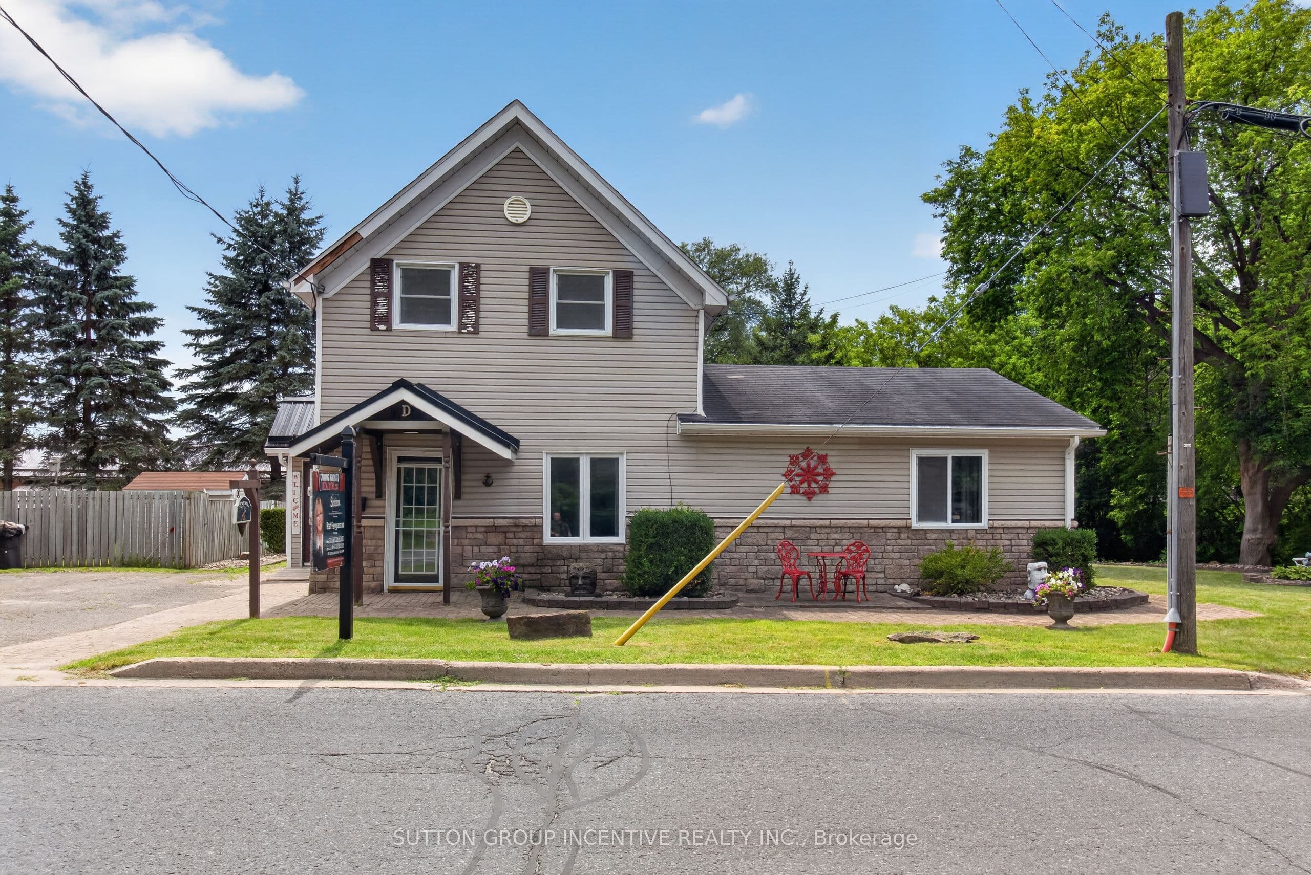 190 Bartholomew Street photo 1