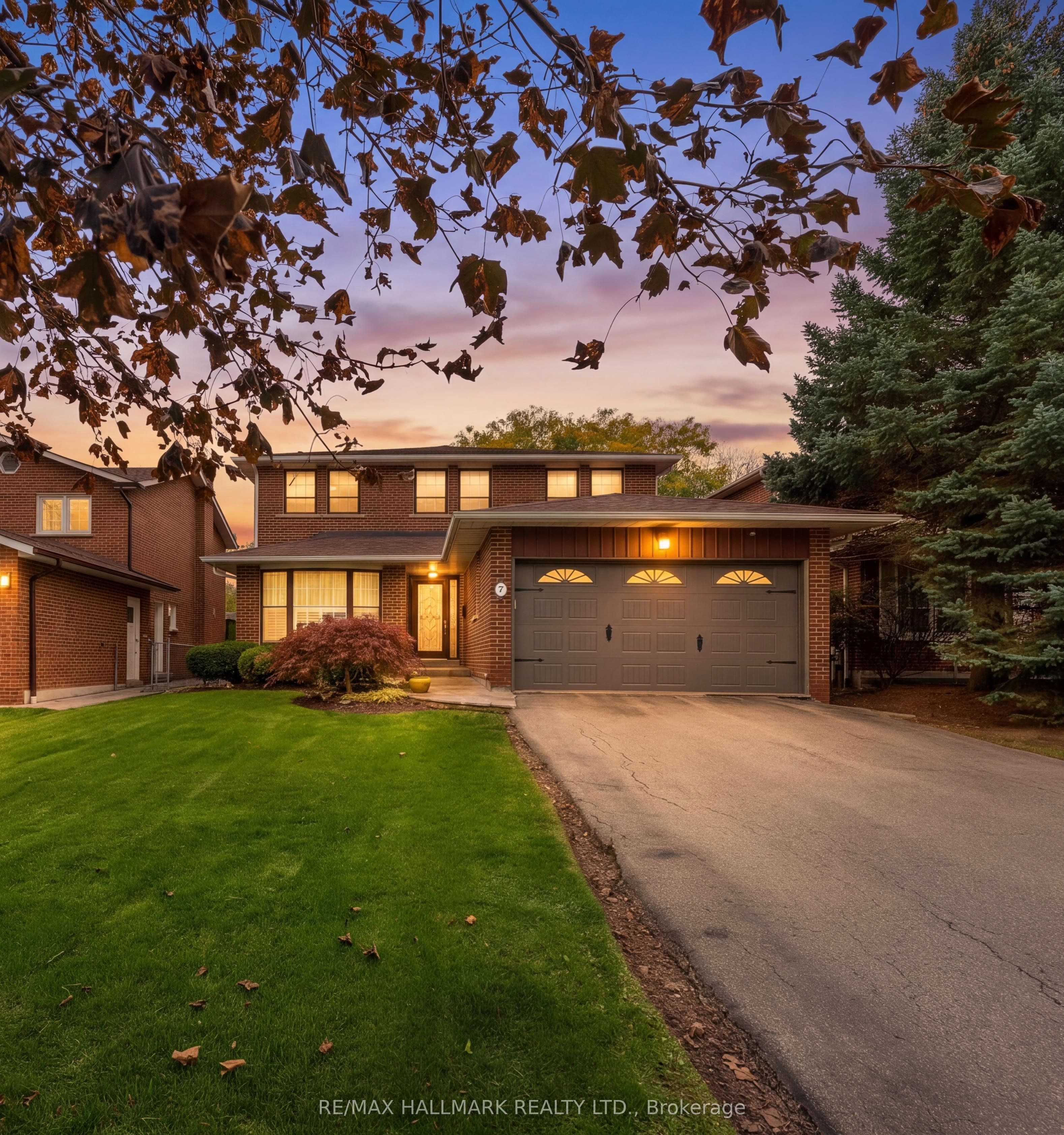 7 Charnwood Place photo 1