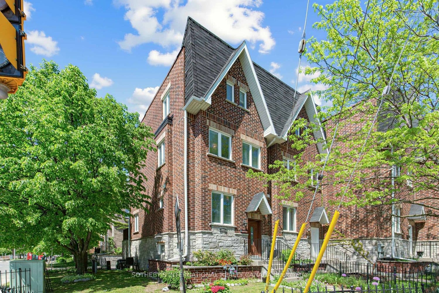 442 Dawes Road photo 1