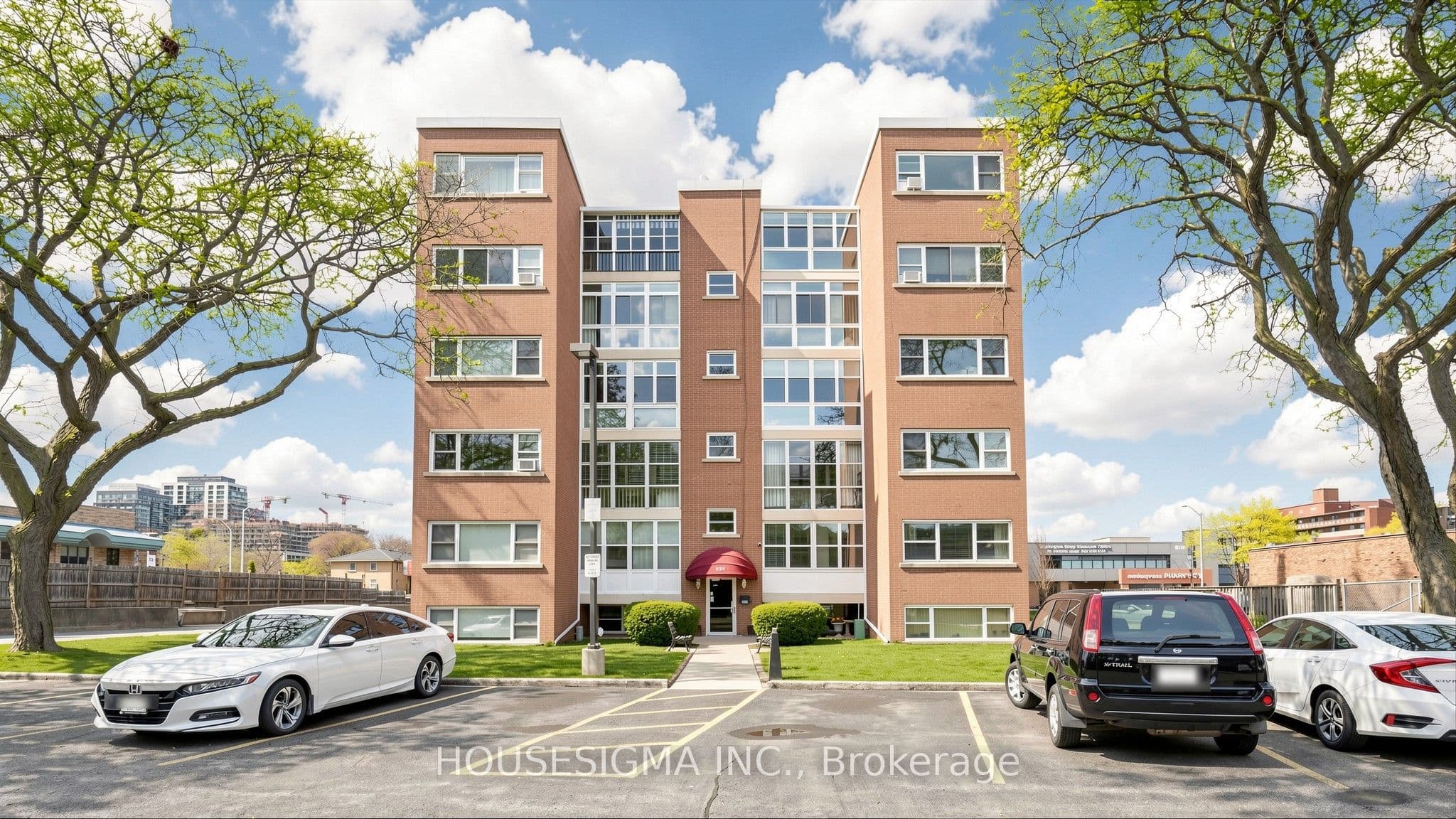 Unit 9 824 Brant Street photo 1