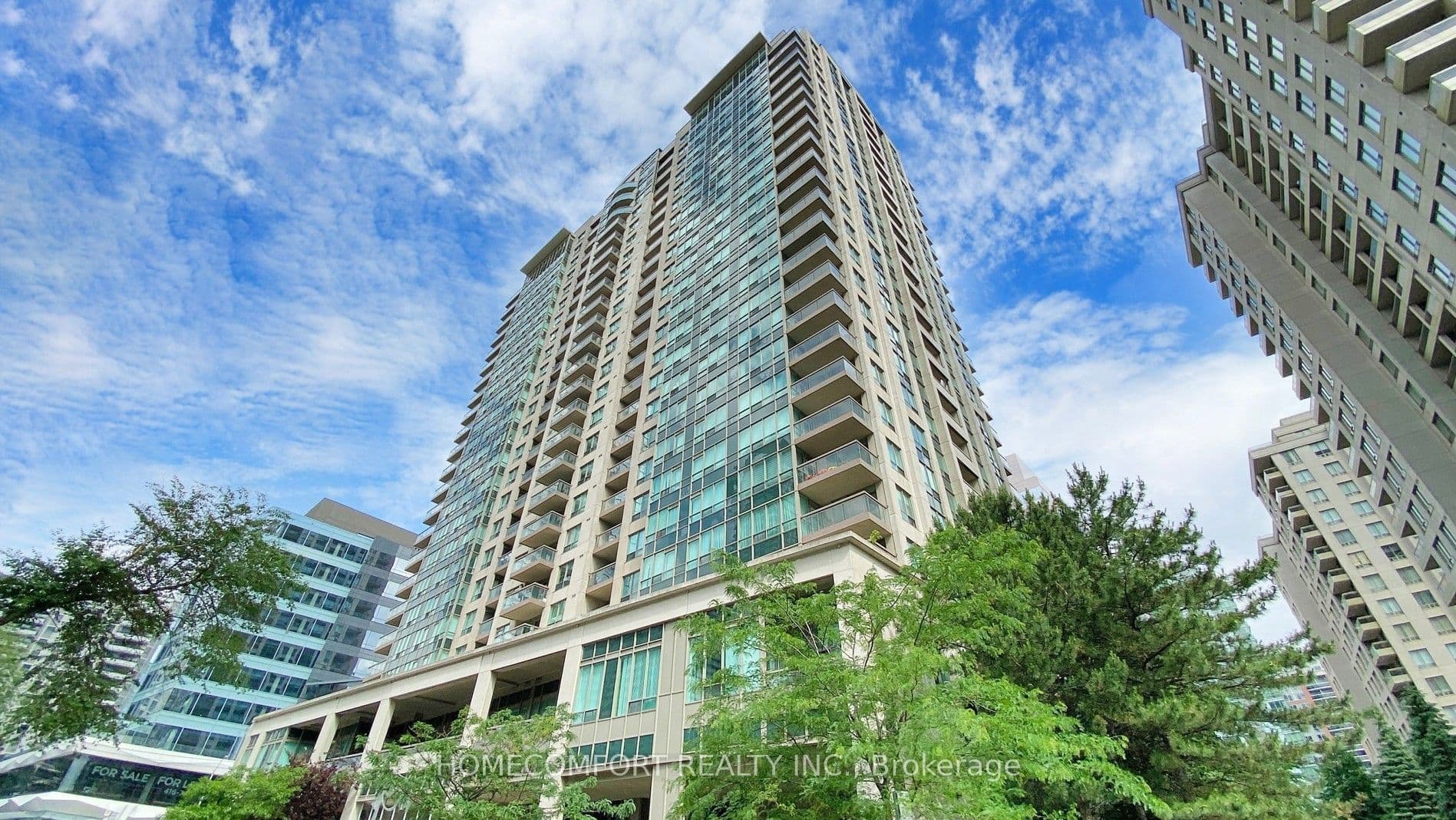 Unit 312 18 Parkview Avenue photo 1