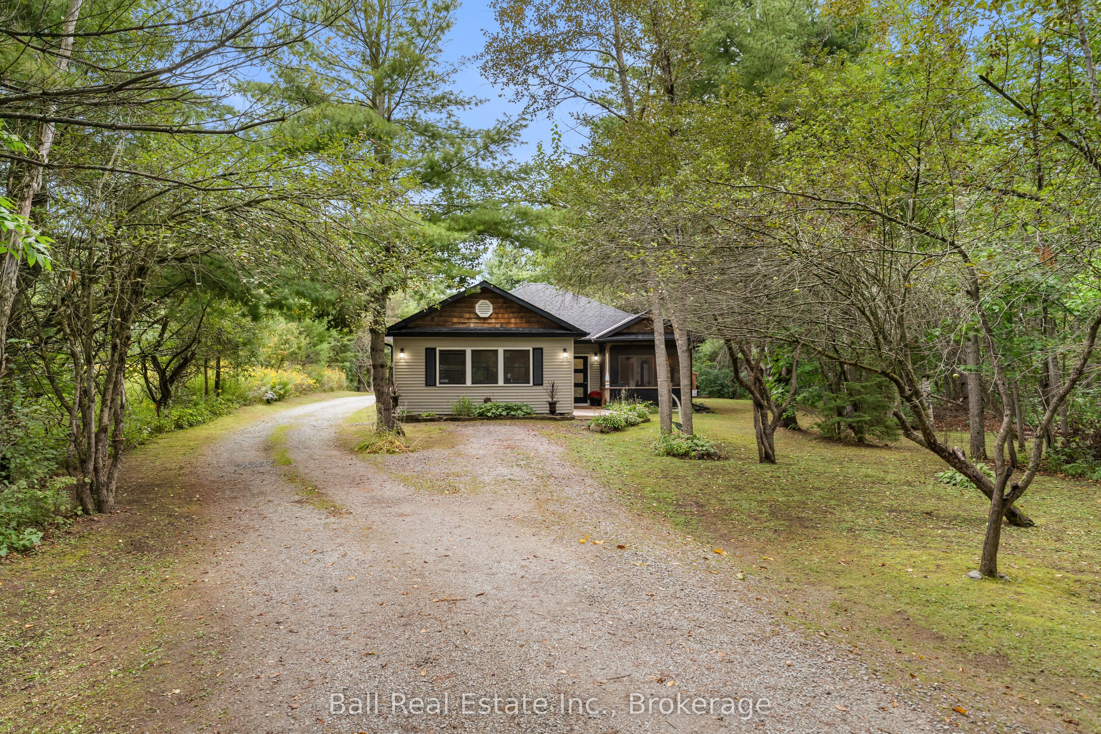 51 Spring Drive photo 1