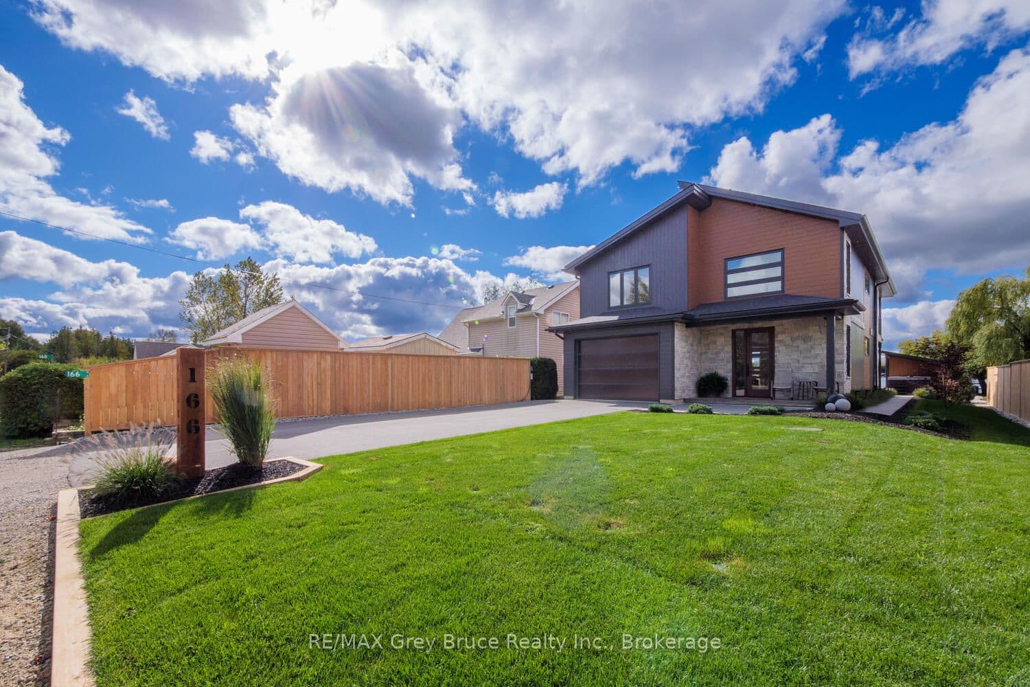 166 country side Drive photo 1