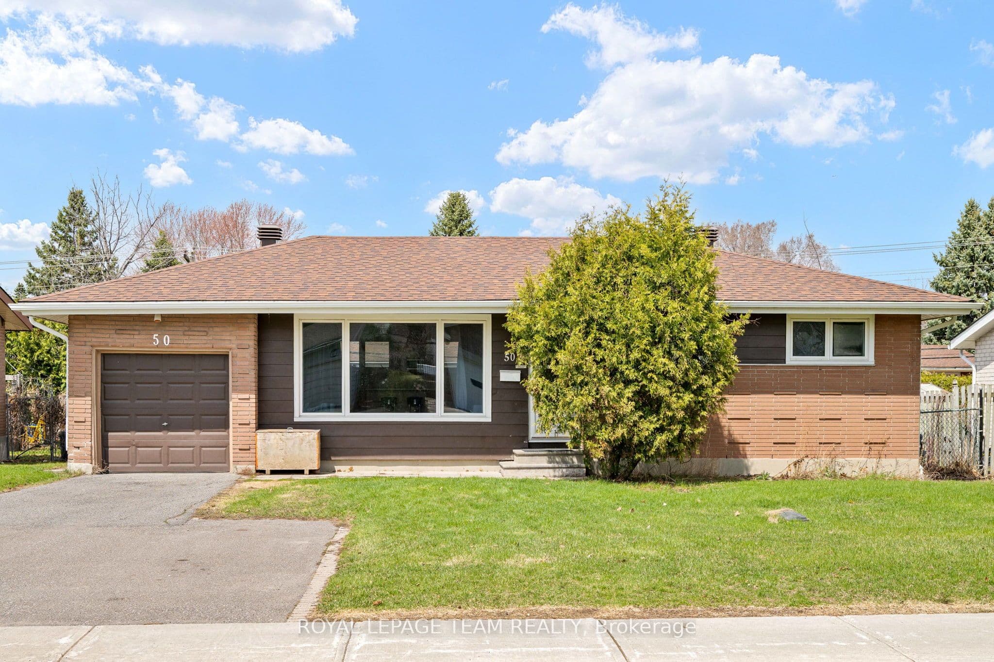 50 Hilliard Avenue photo 1