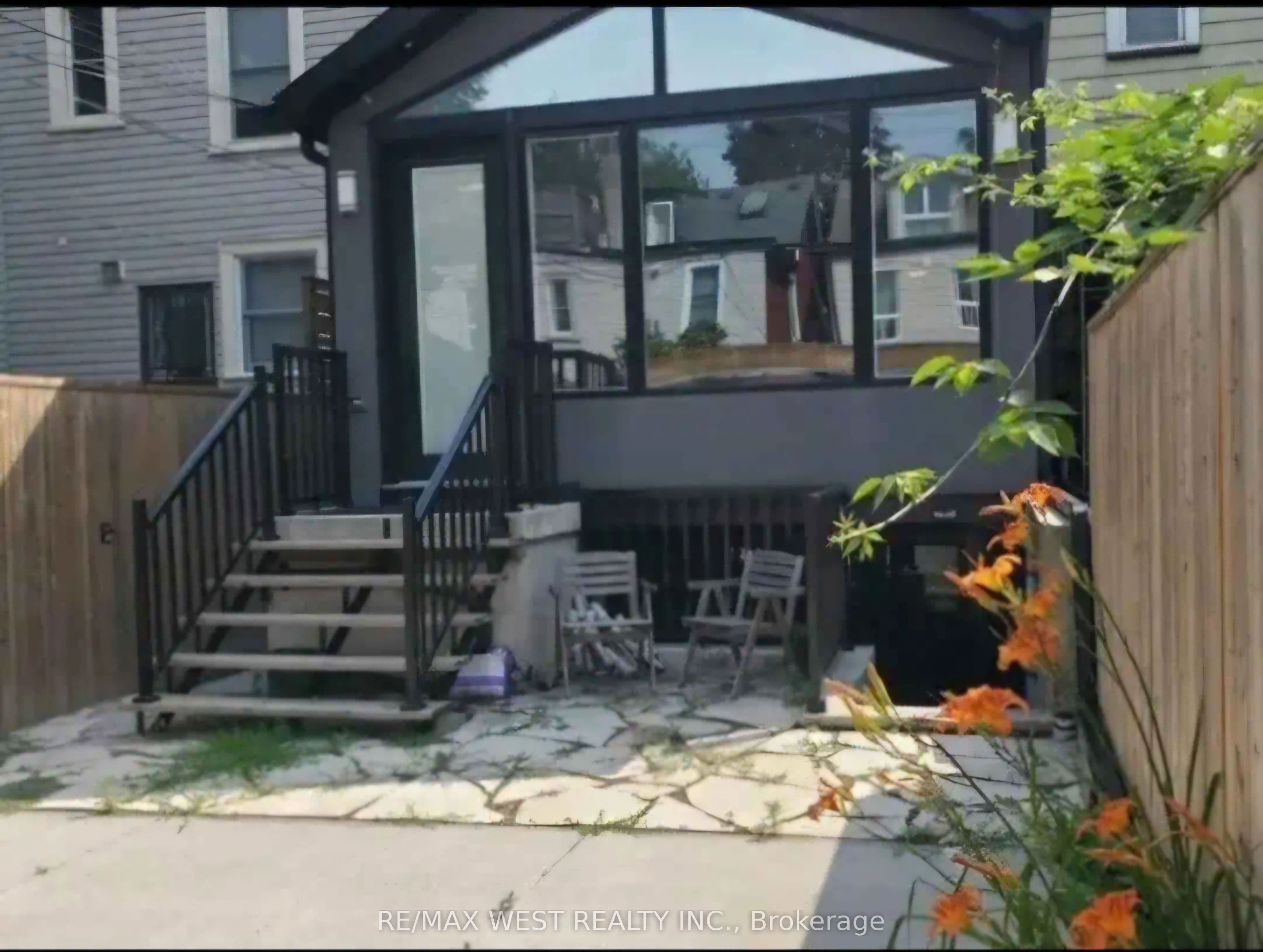 Unit Lower 64 Galt Avenue photo 1