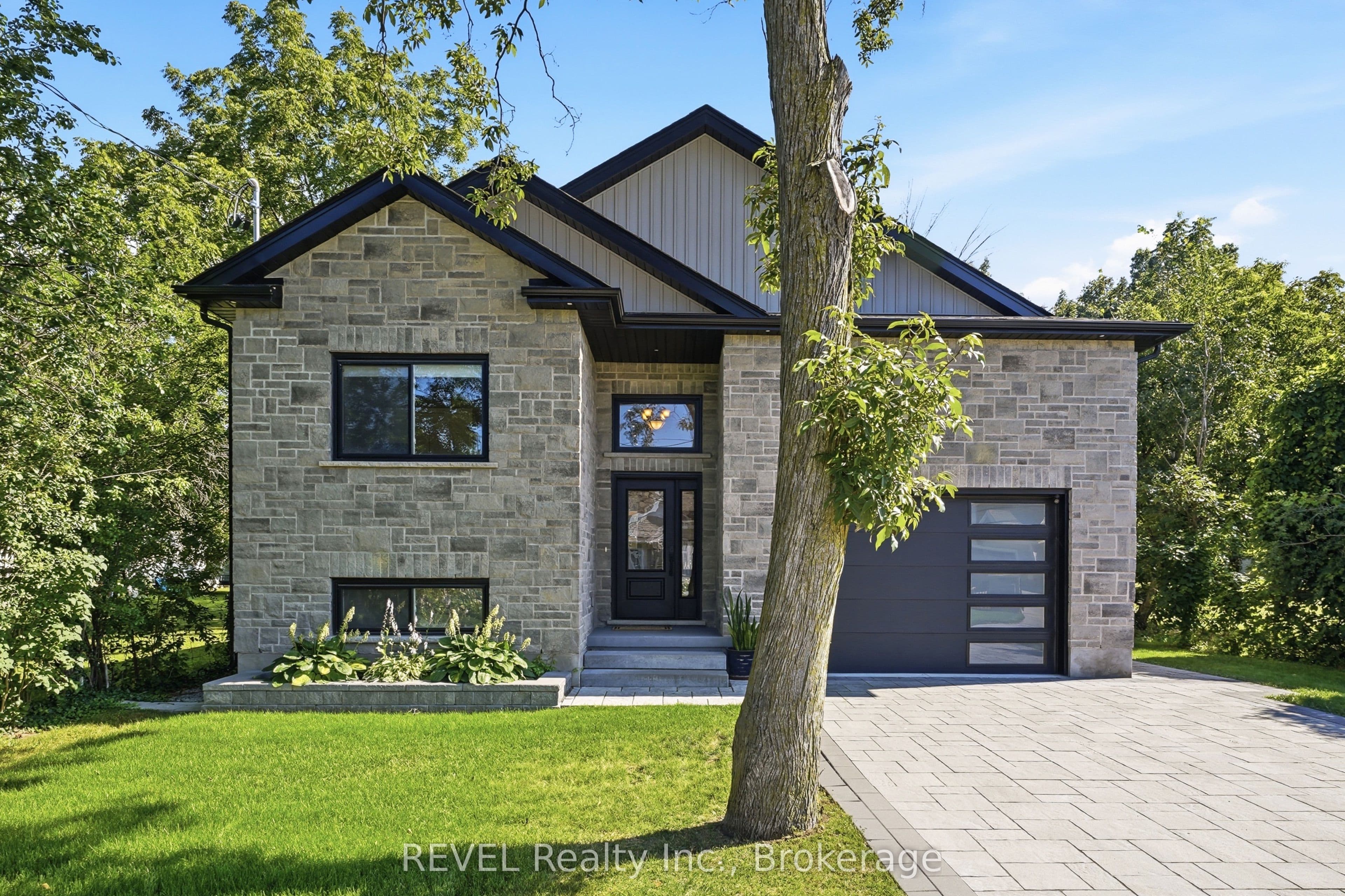 681 Warner Road photo 1