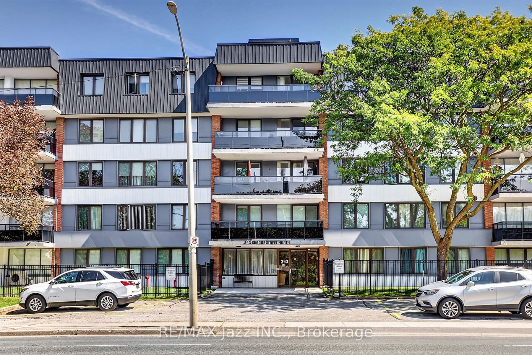 Unit 305 363 Simcoe Street photo 1
