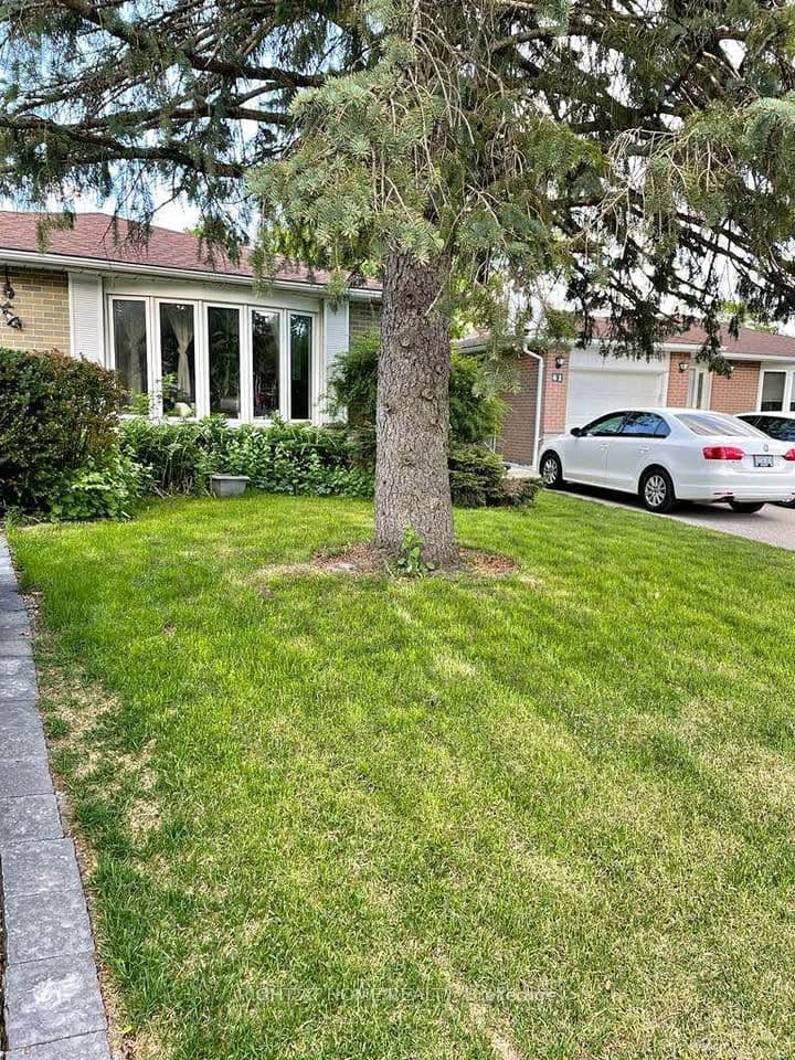 39 Devins Drive photo 1