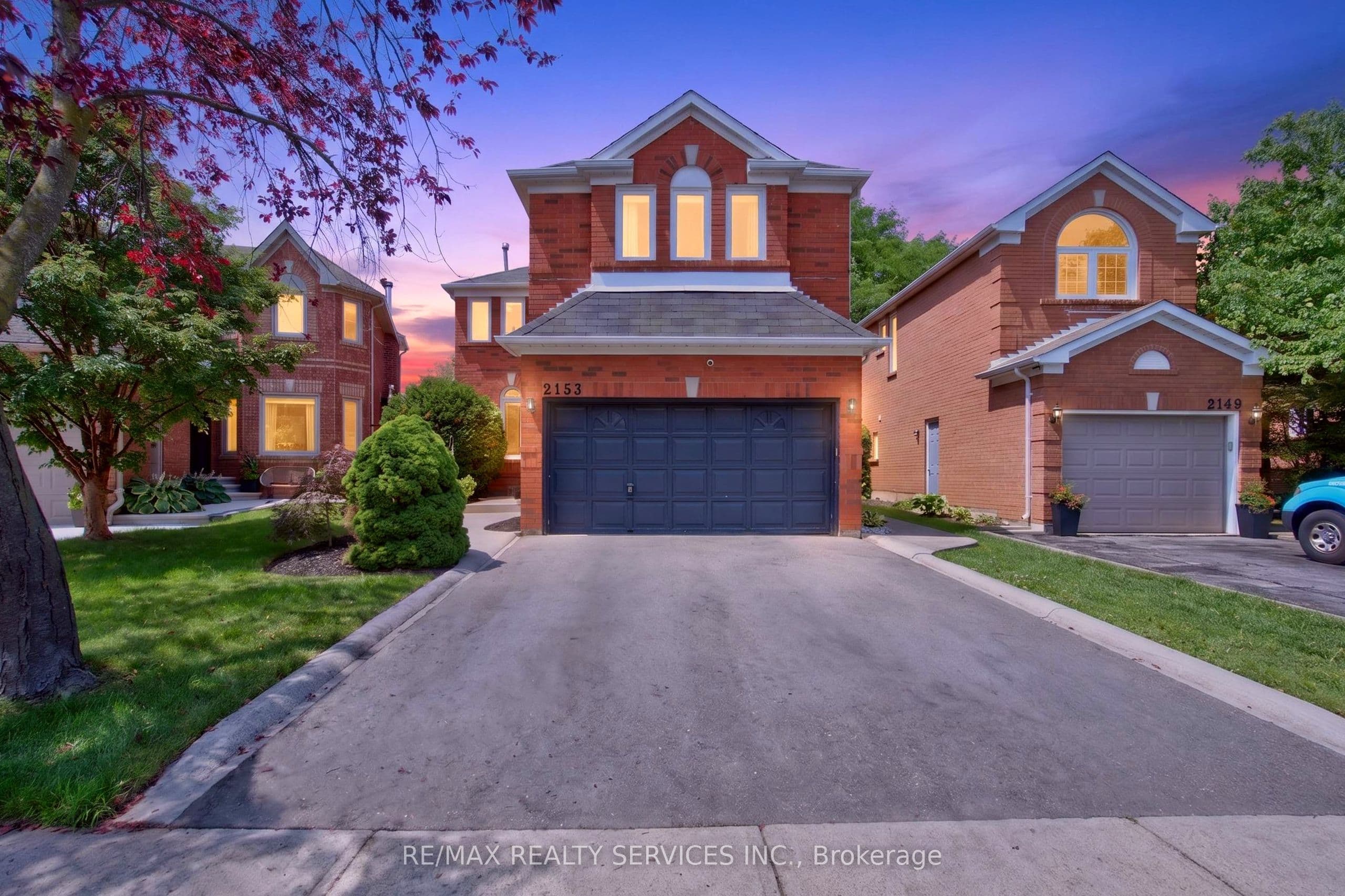 2153 Oak Bliss Crescent photo 1
