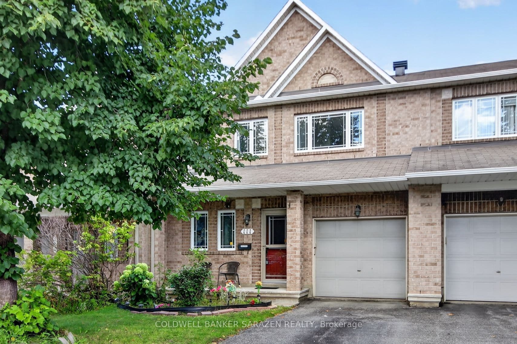 111 HARBOUR VIEW Street photo 1