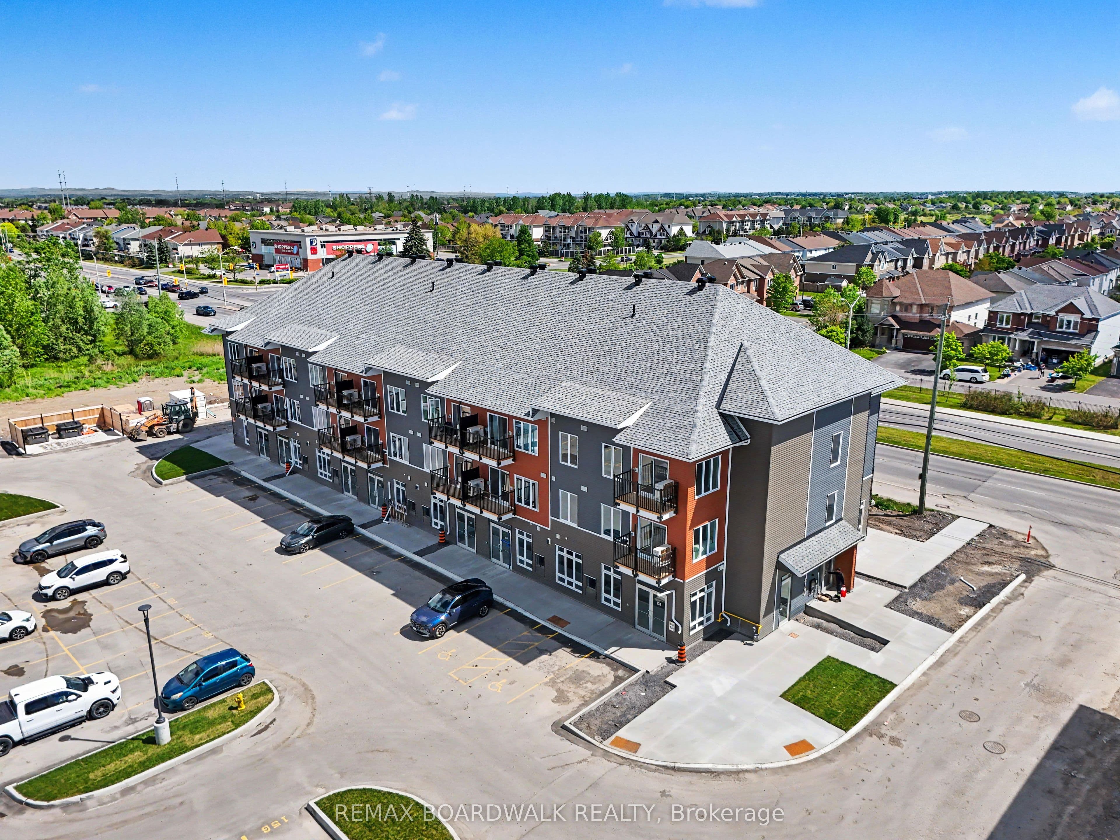 Unit 106 2370 Tenth Line Road photo 1