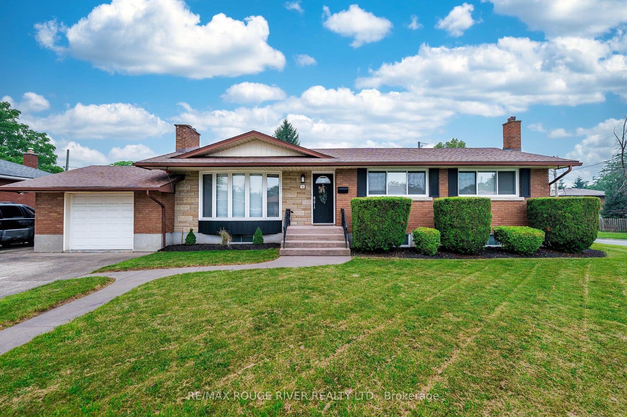 25 Clearview Heights photo 1