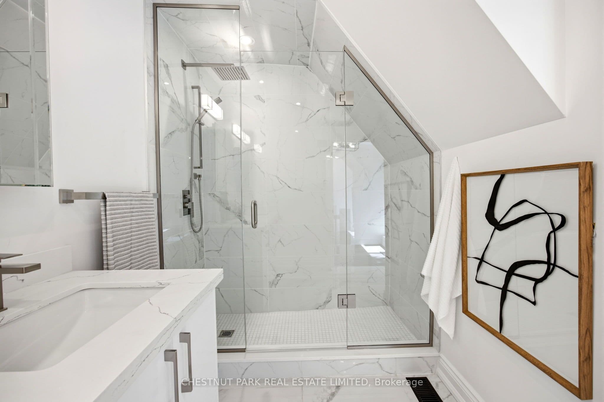 177 Collier Street photo 1
