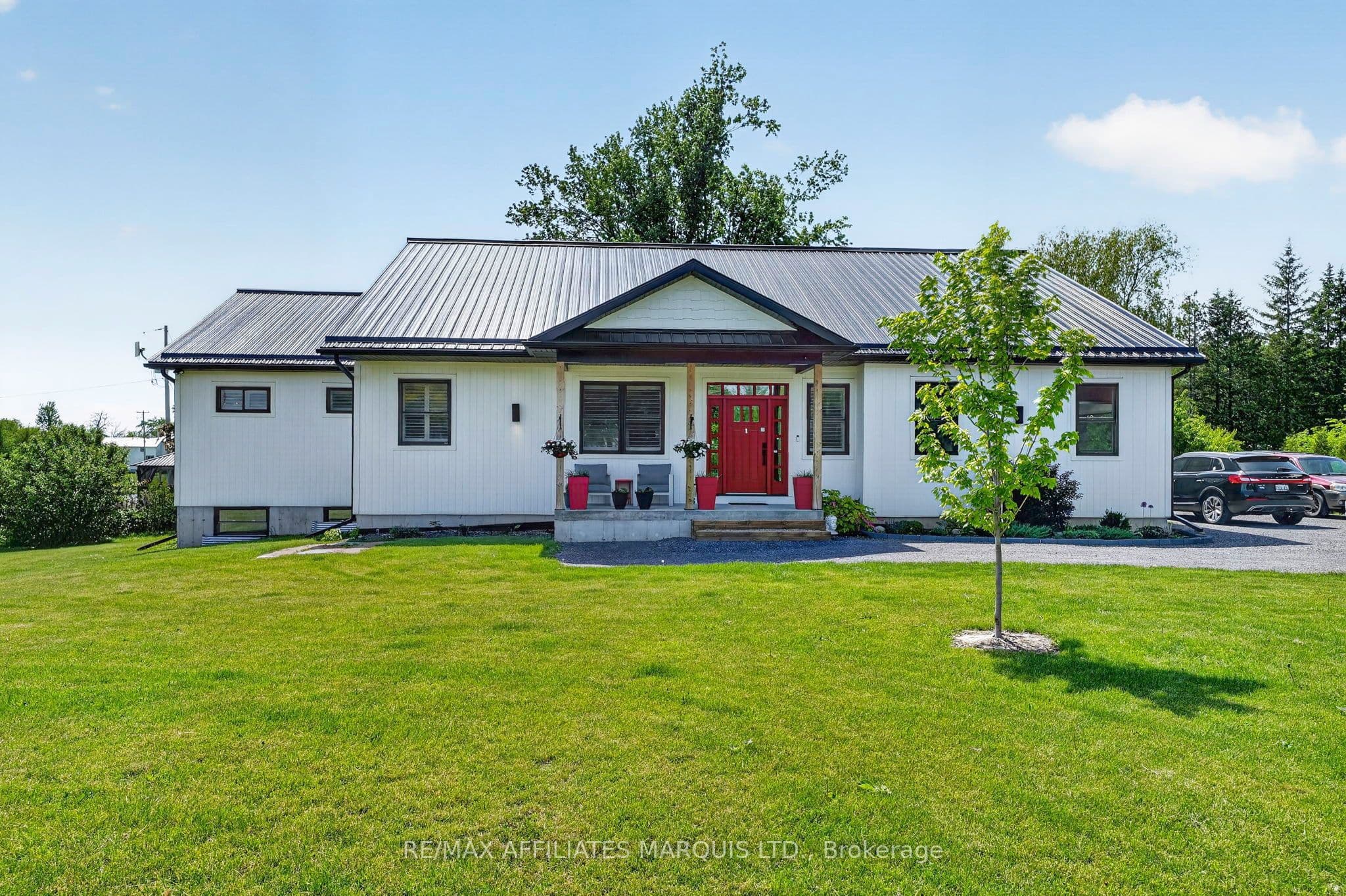 4996 Rosebush Drive photo 1