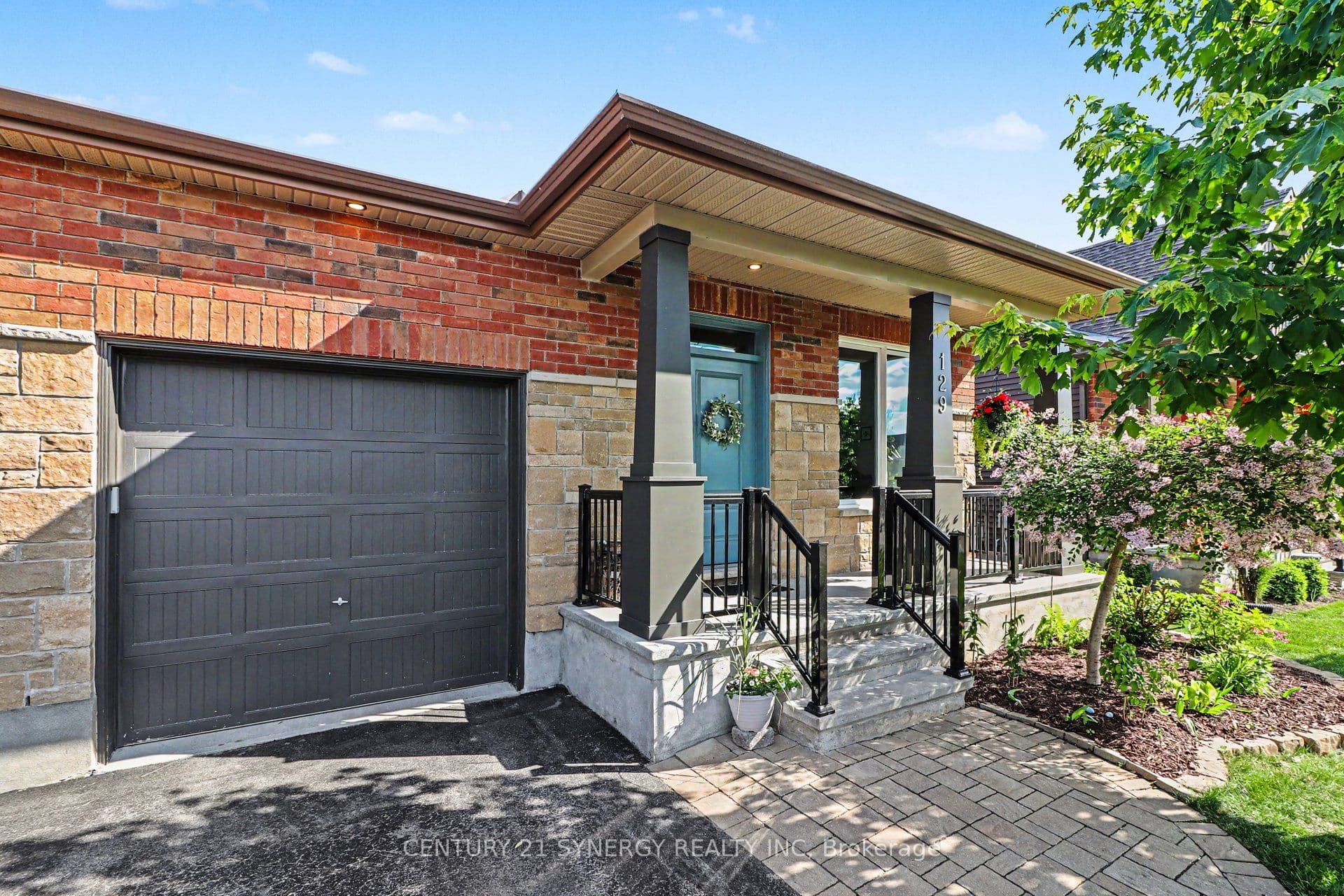 129 Boxcar Crescent photo 1
