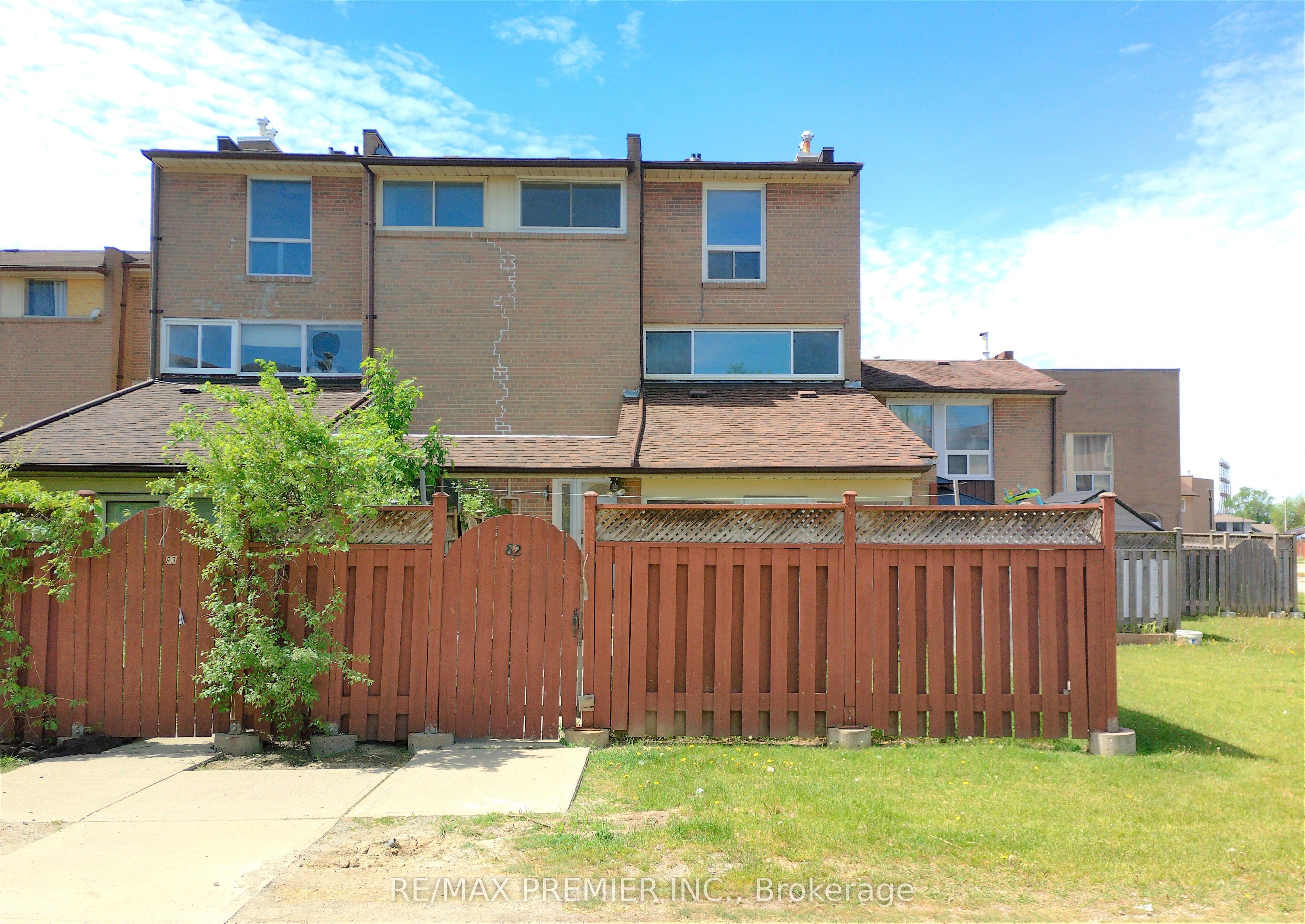 Unit 82 248 John Garland Boulevard photo 1
