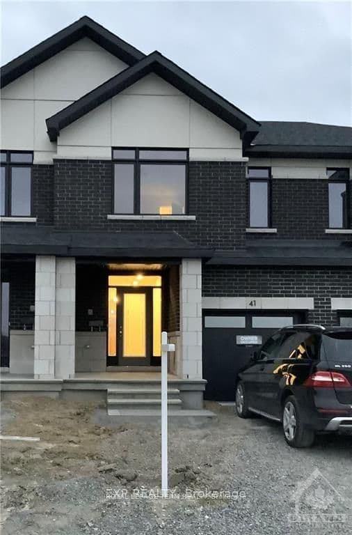 41 Moosonee Crescent photo 1