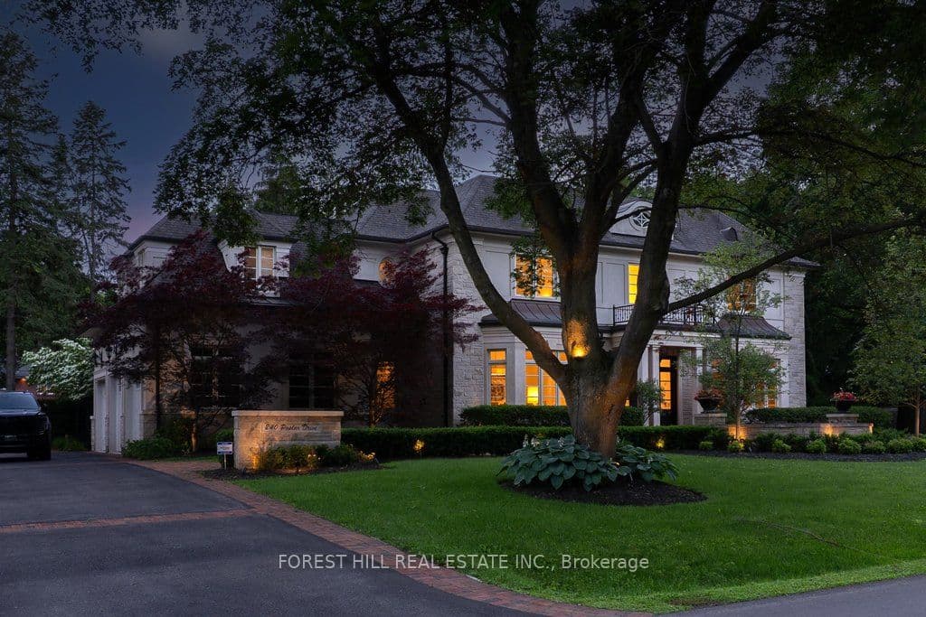 240 Poplar Drive photo 1
