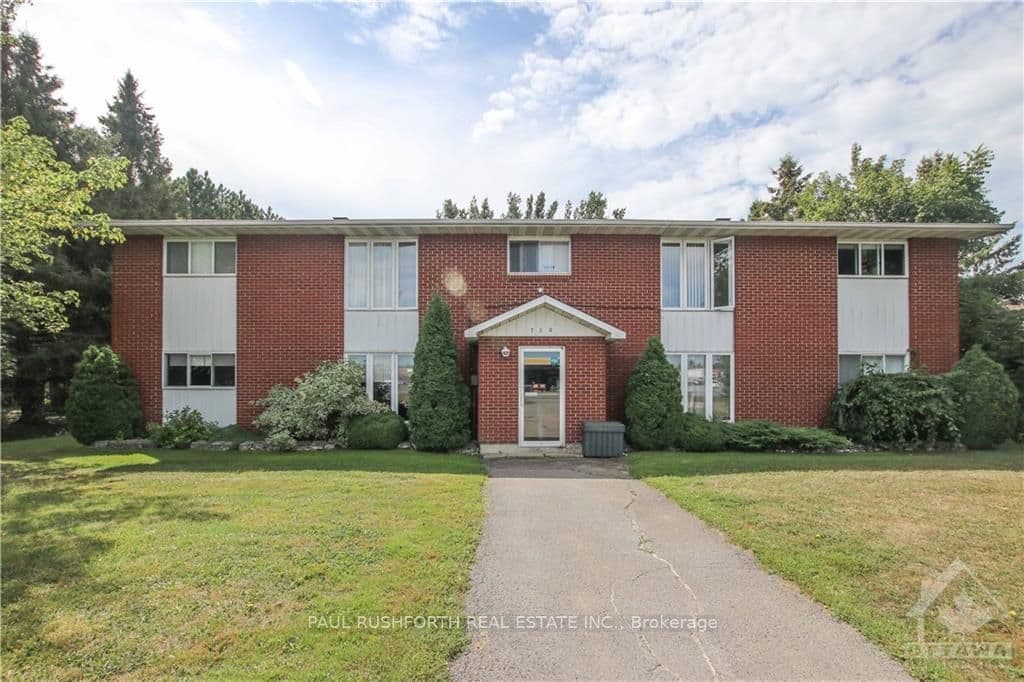 Unit 4 750 NOTRE DAME Street photo 1