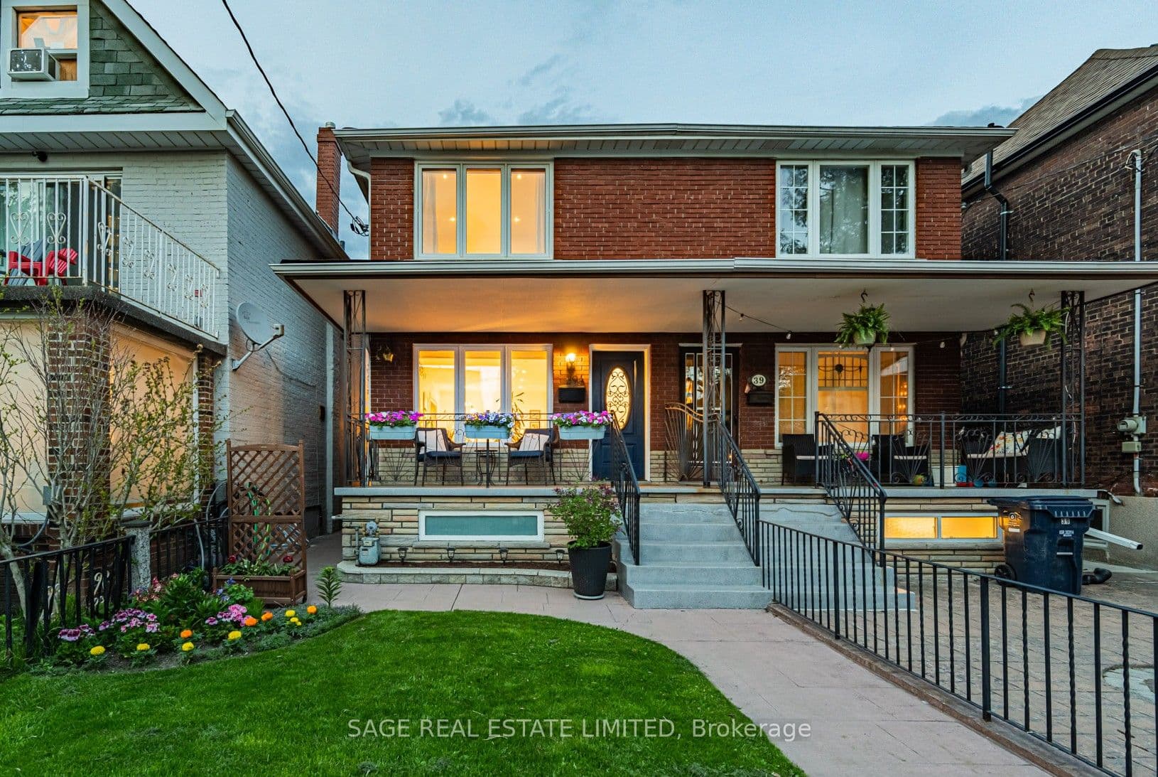 39A Uxbridge Avenue photo 1