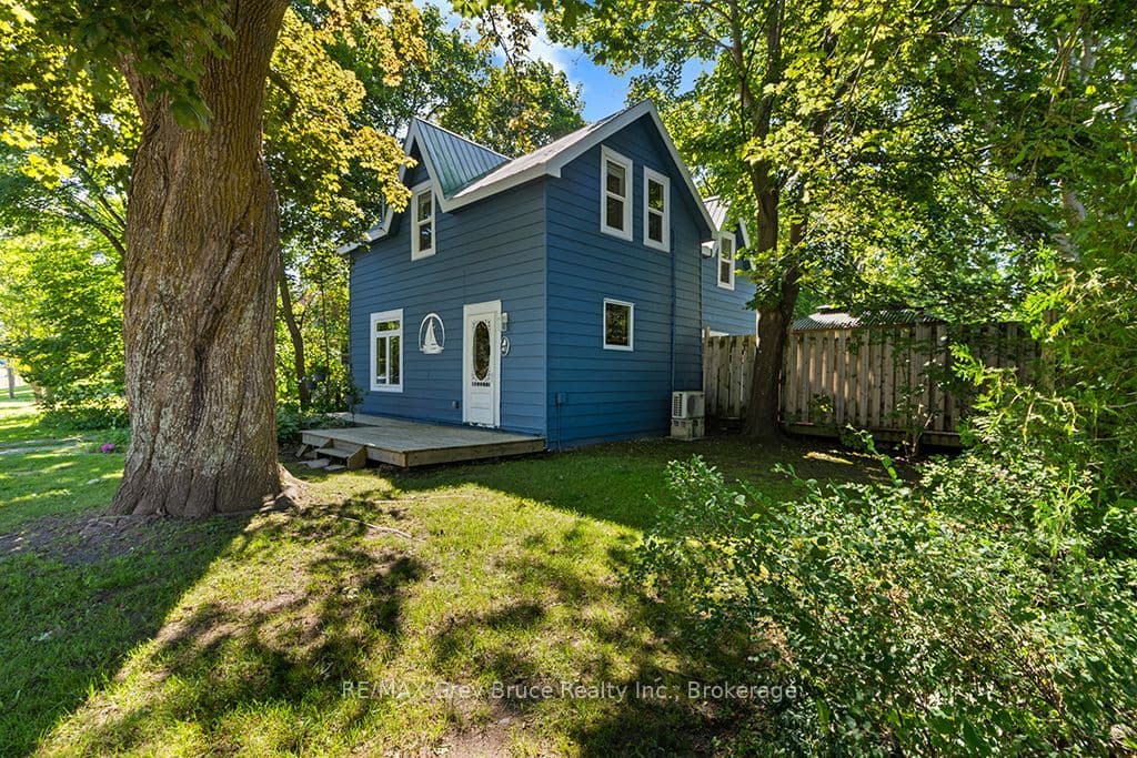 441 Frank Street photo 1