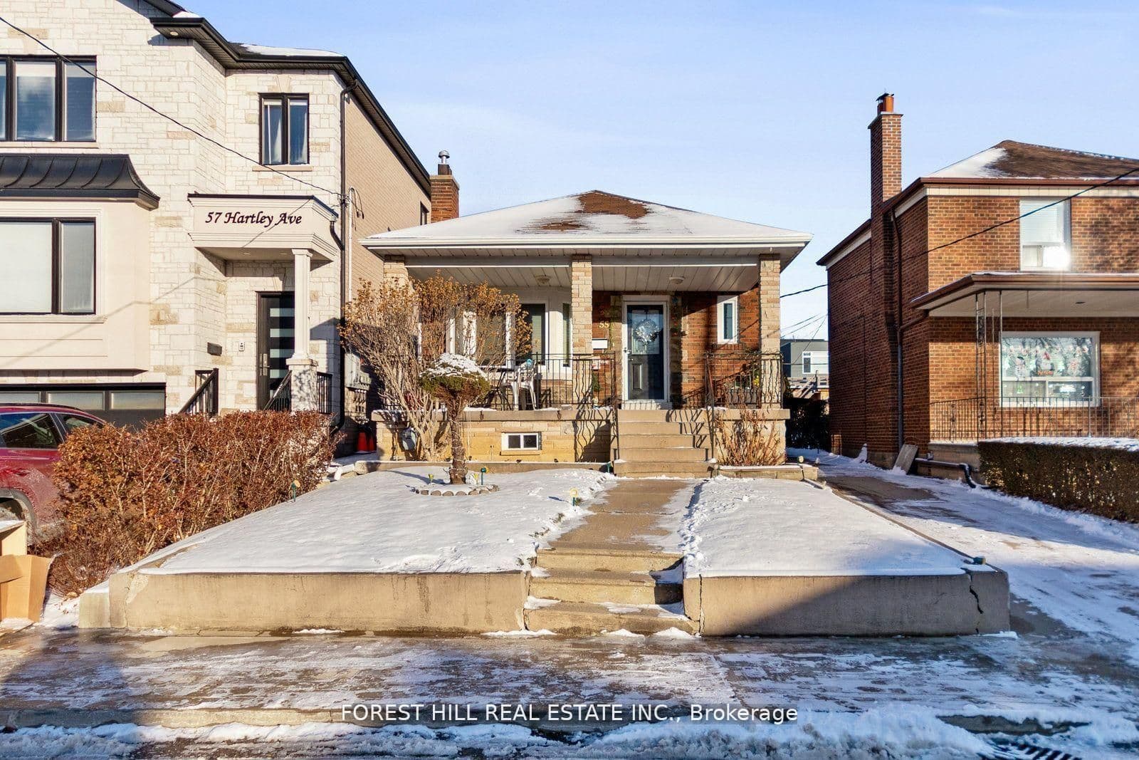 55 Hartley Avenue photo 1