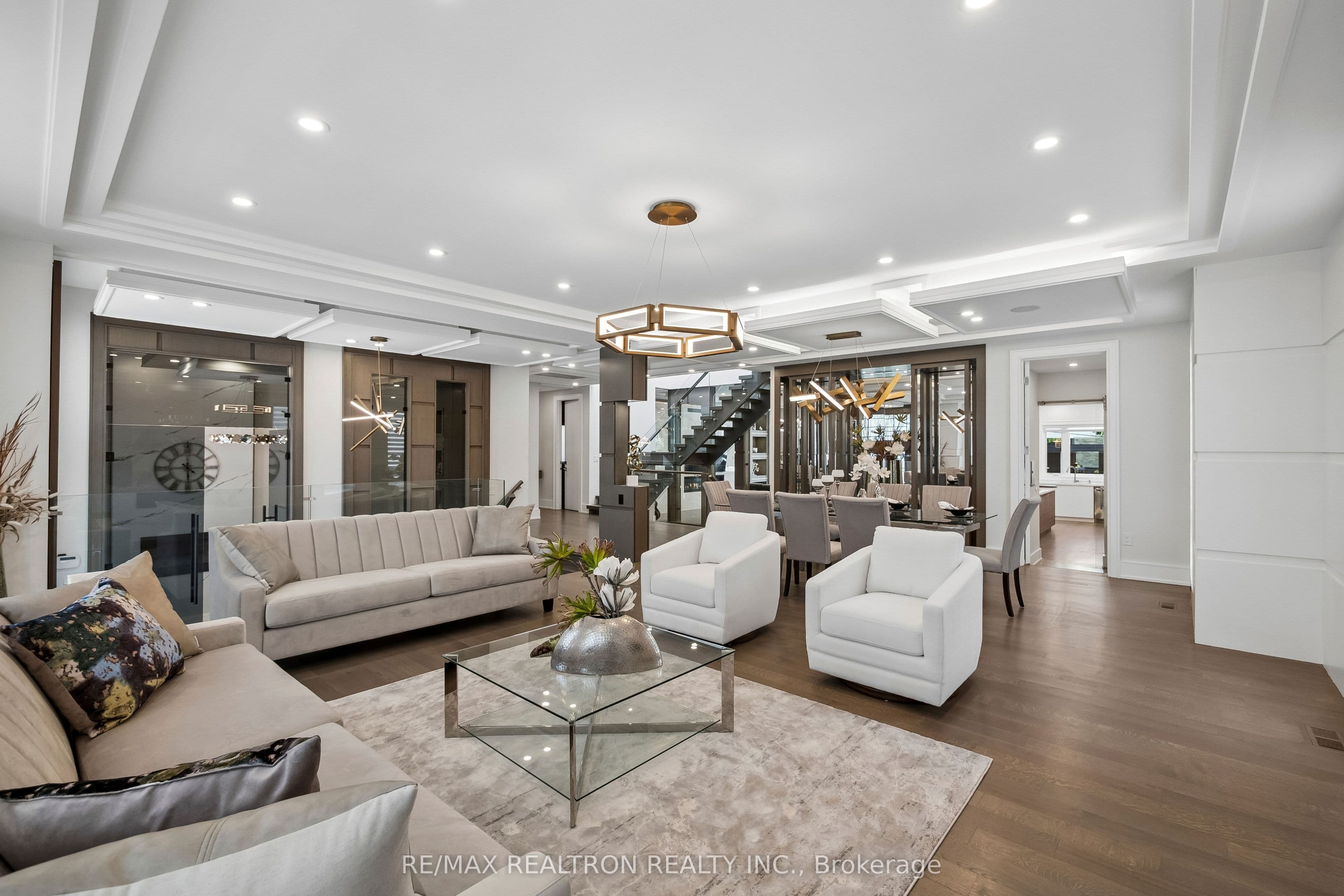 316 Parkview Avenue photo 1