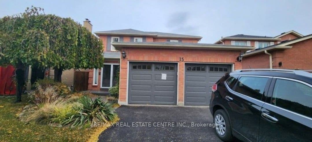 15 Dagwell Crescent photo 1