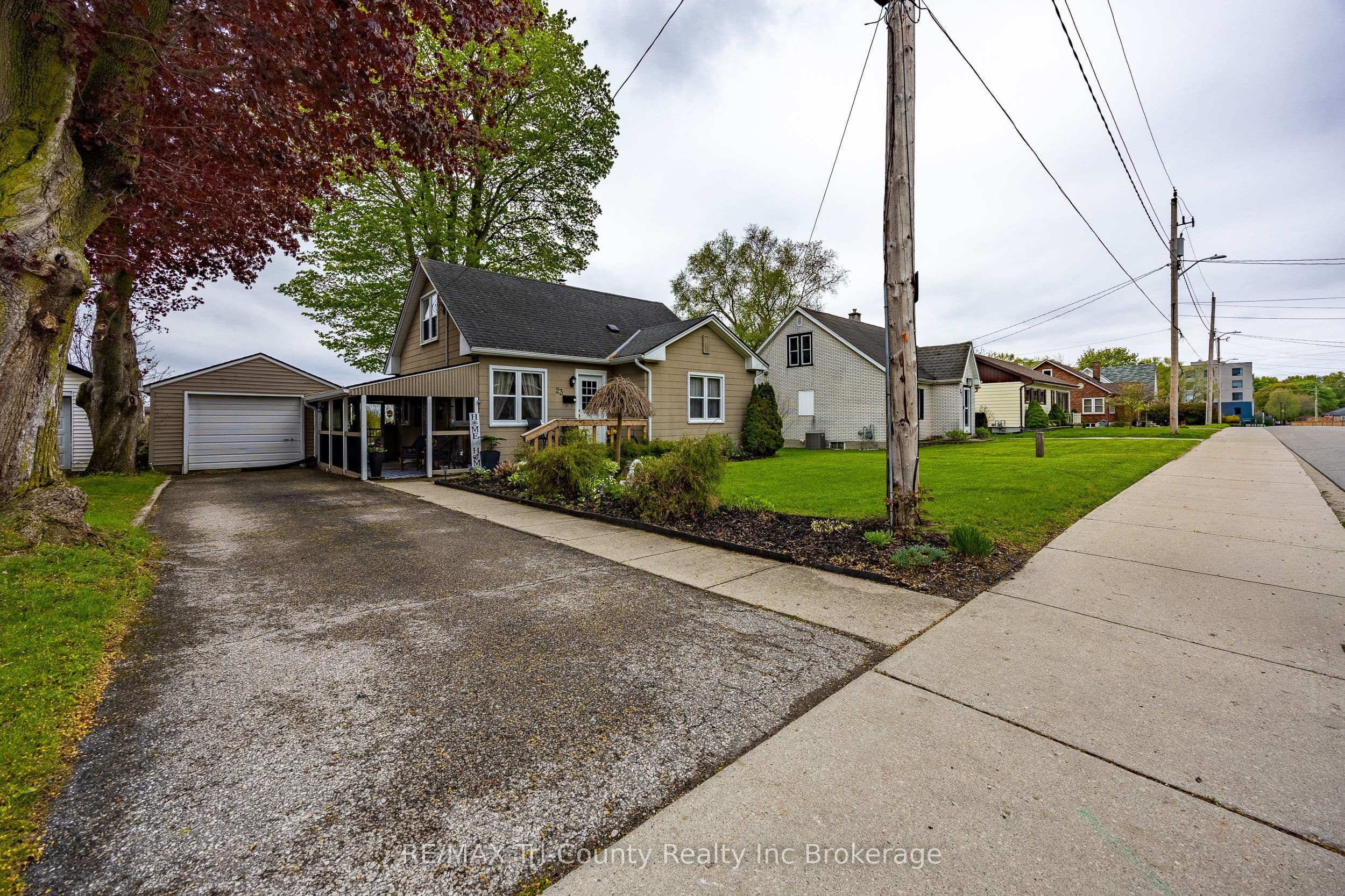 23 Pine Street photo 1