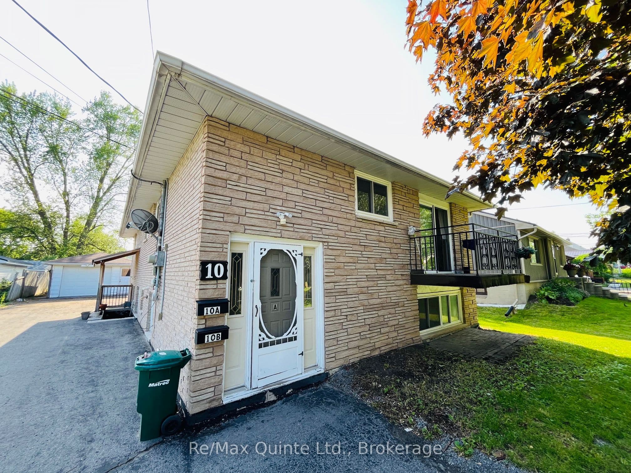 10 Shamrock Road photo 1
