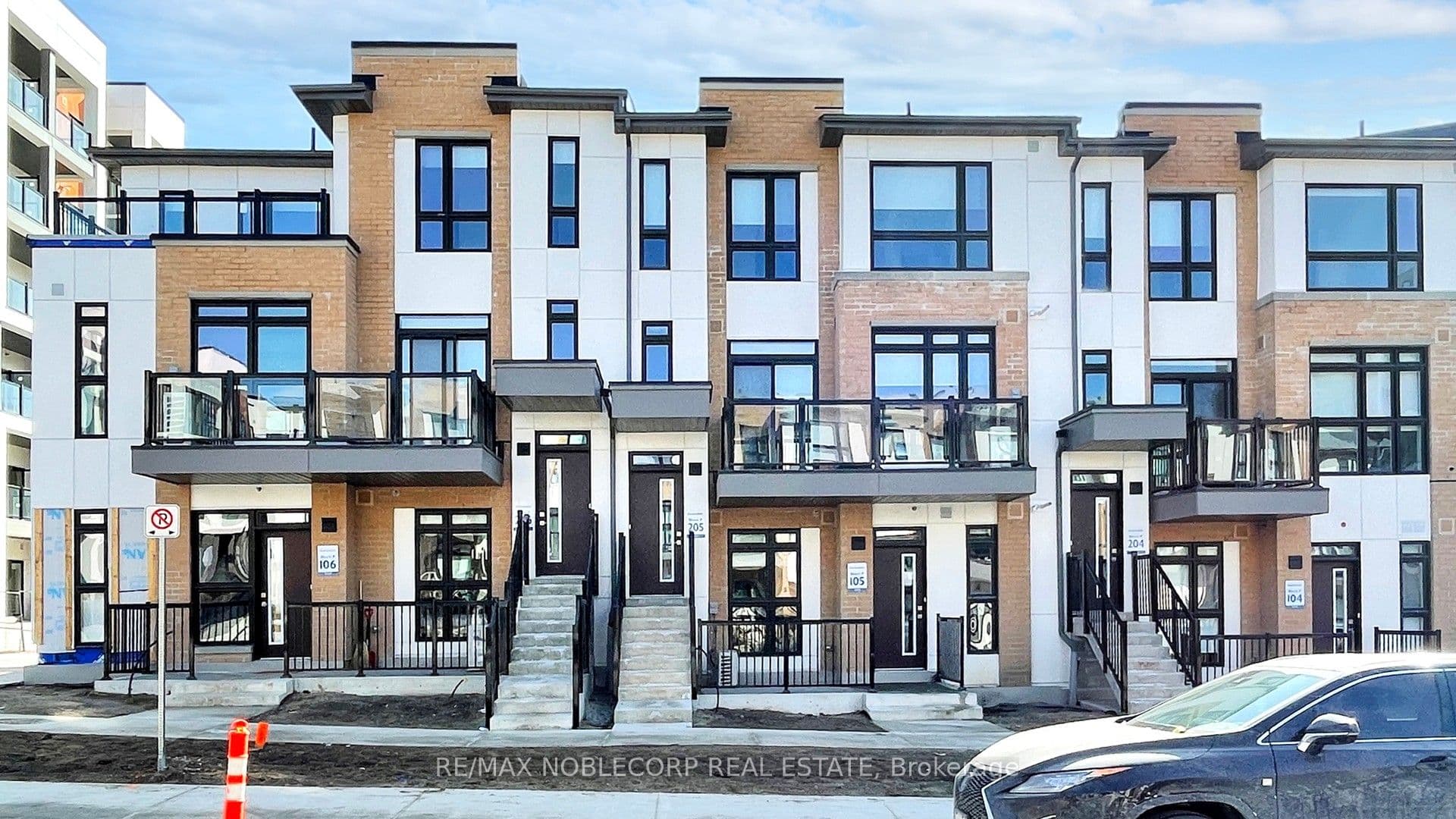 Unit 205 145 Canon Jackson Drive photo 1