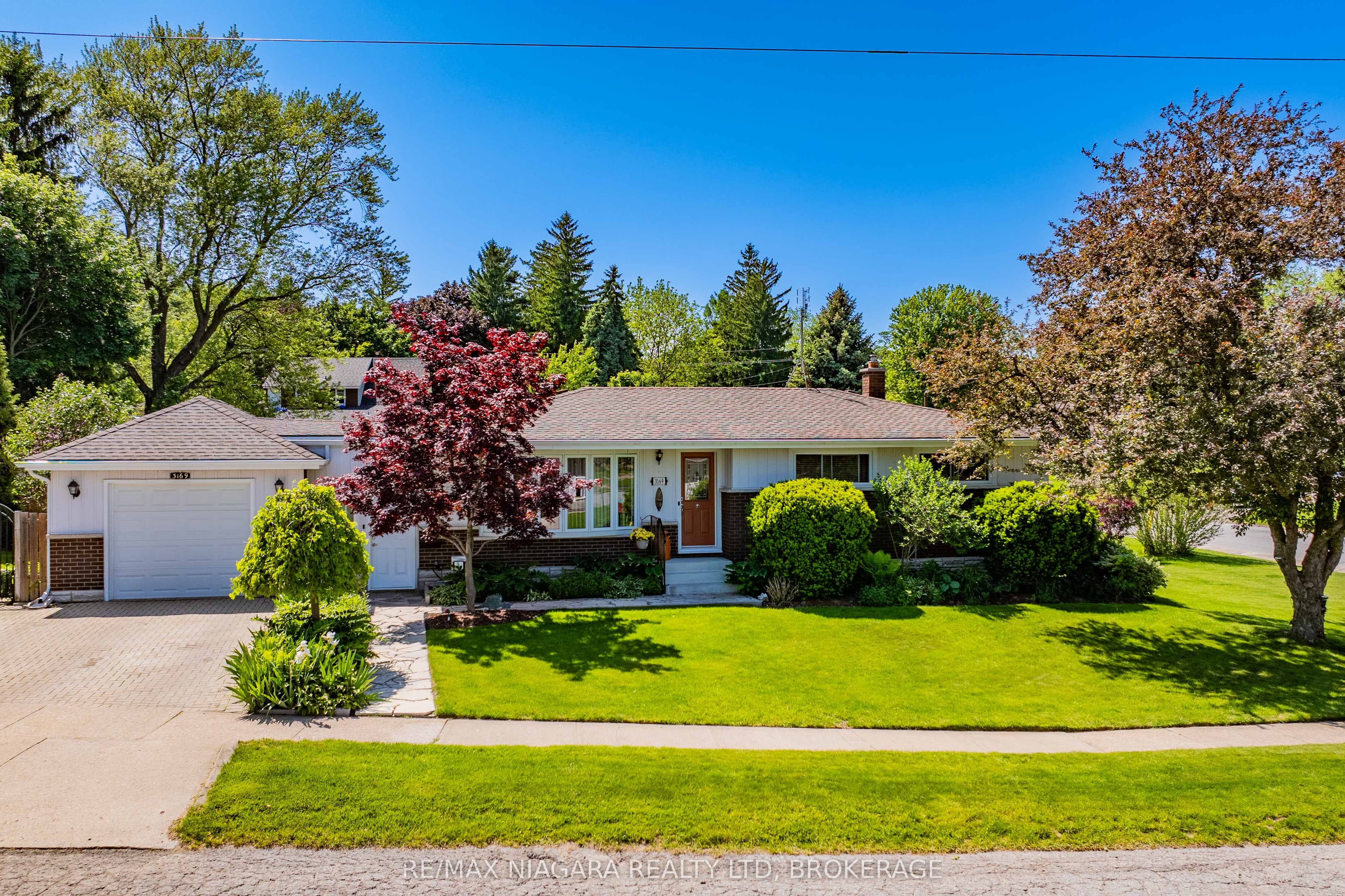 3169 Frances Avenue photo 1