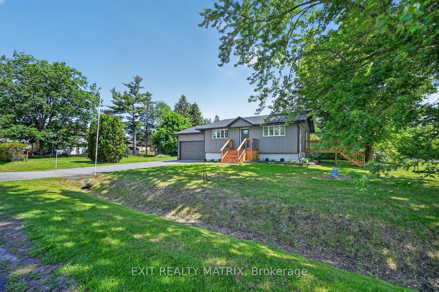 3297 Wayne Street photo 1