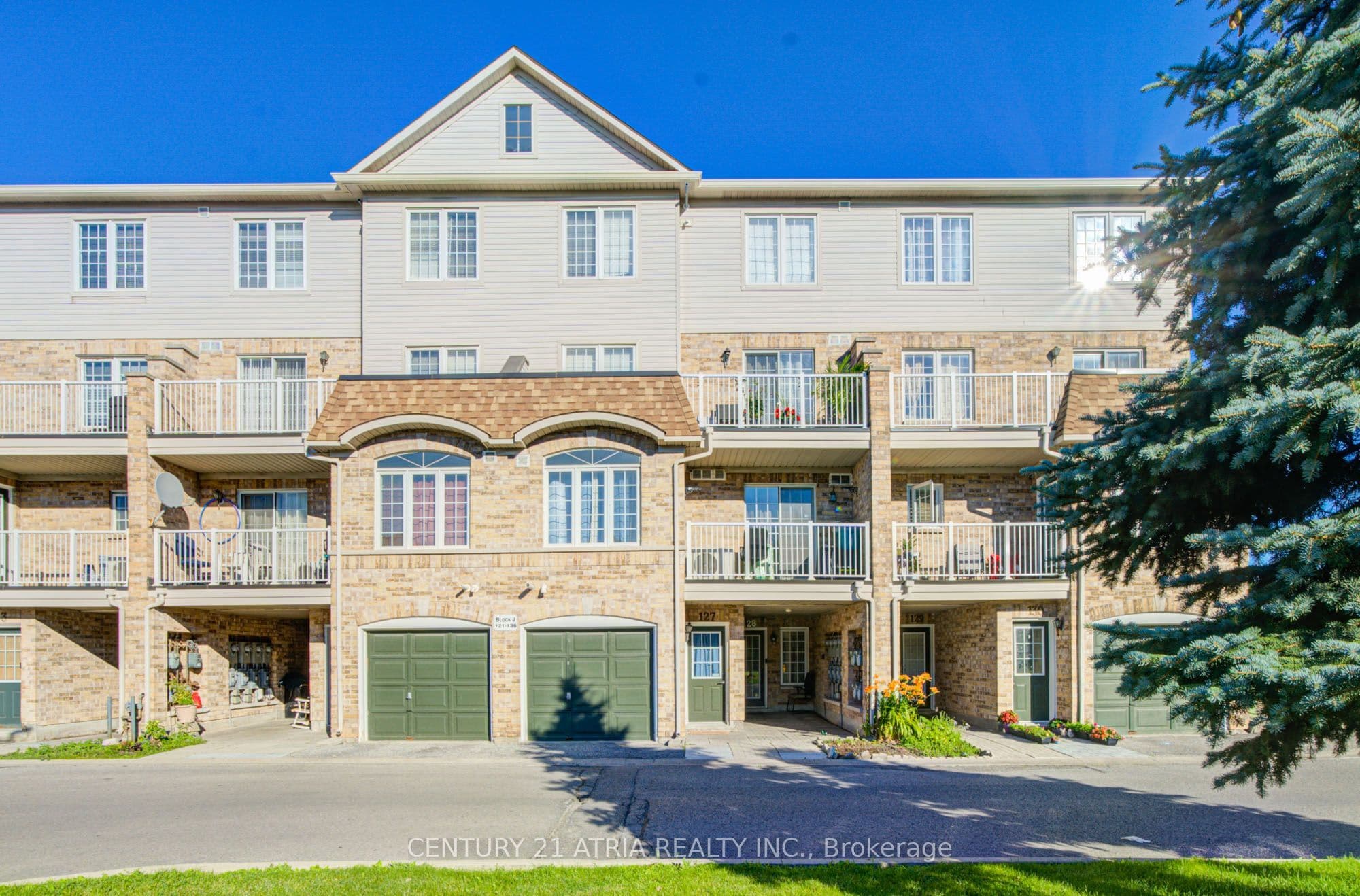 Unit 127 200 McLevin Avenue photo 1
