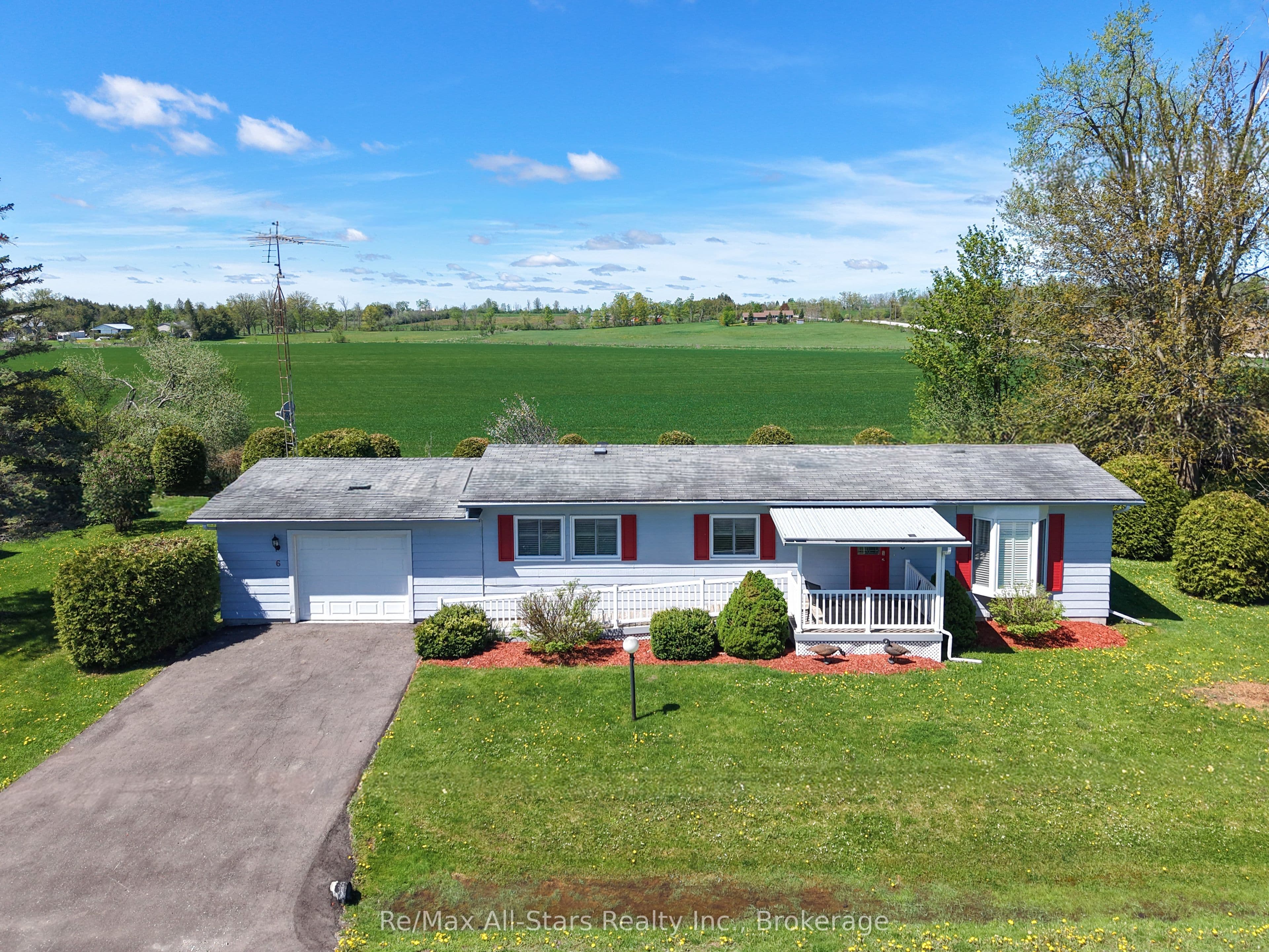6 Vista Drive photo 1