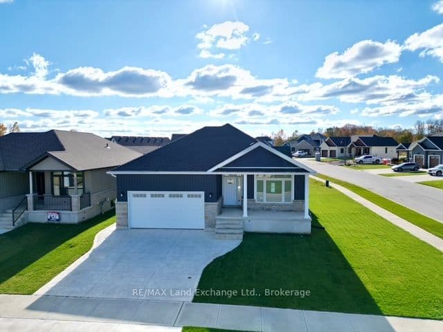 159 Westlinks Drive photo 1