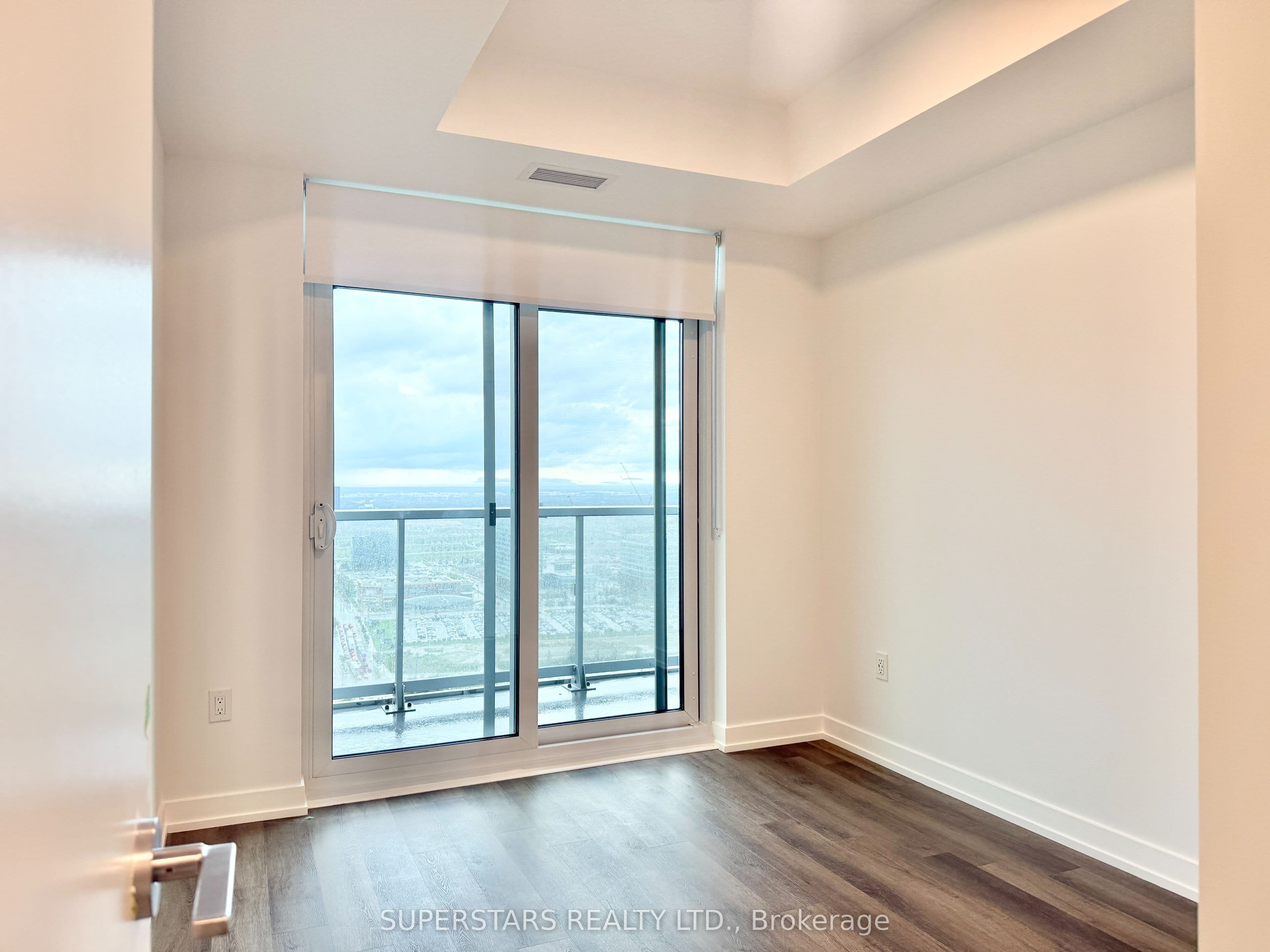 Unit 2710 5 Meadowdale Road photo 1