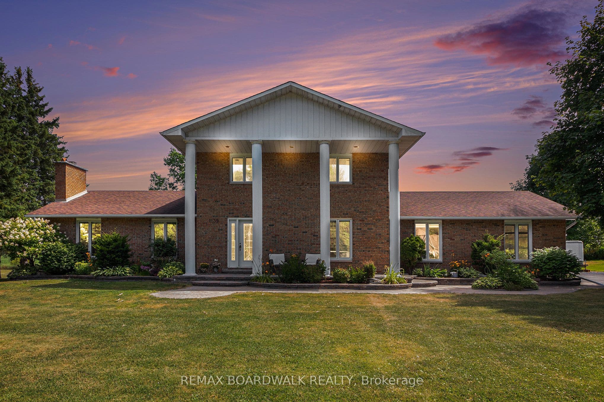 1139 St Joseph Road photo 1