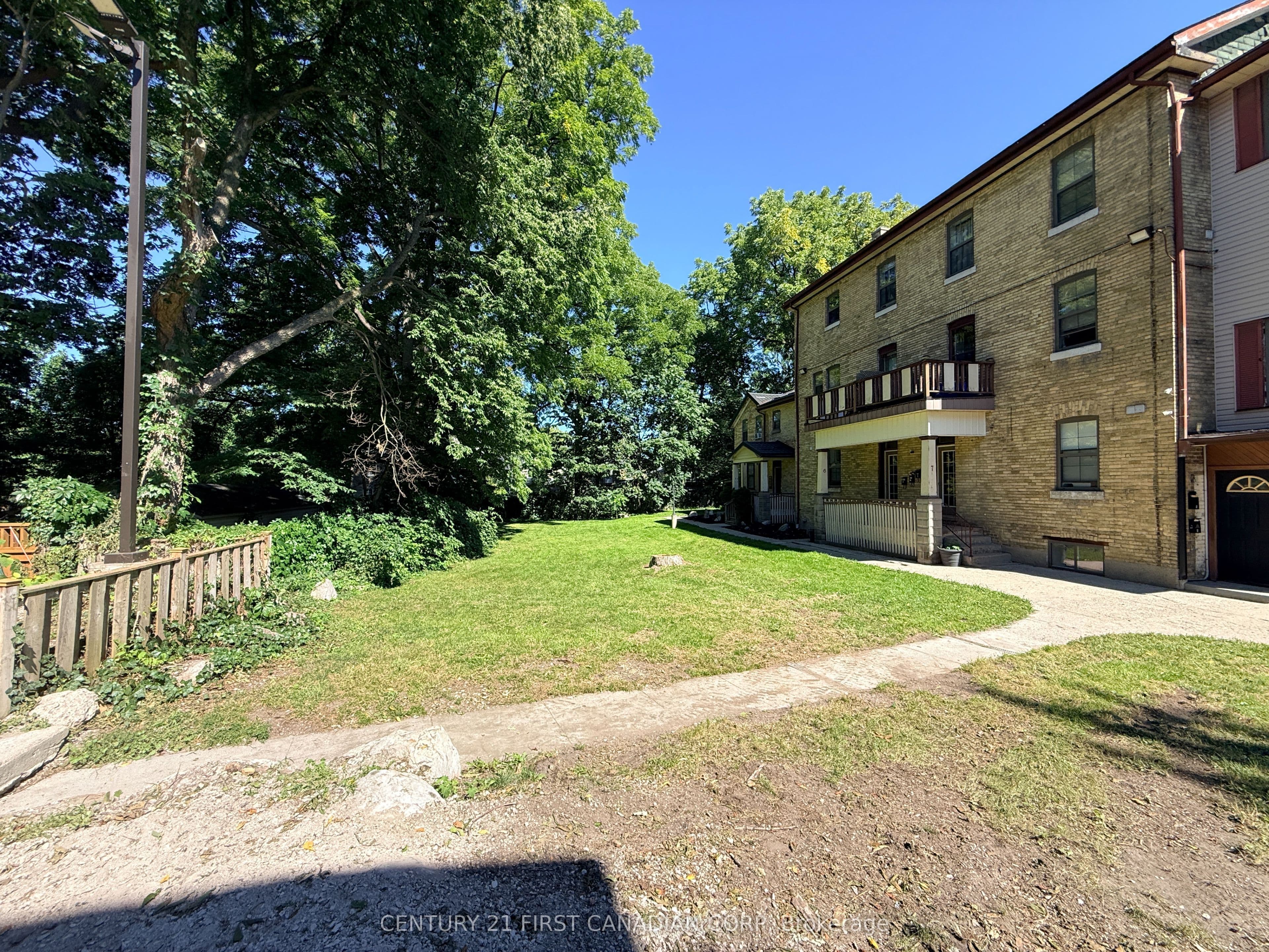 Unit 10 1 Waverley Place photo 1