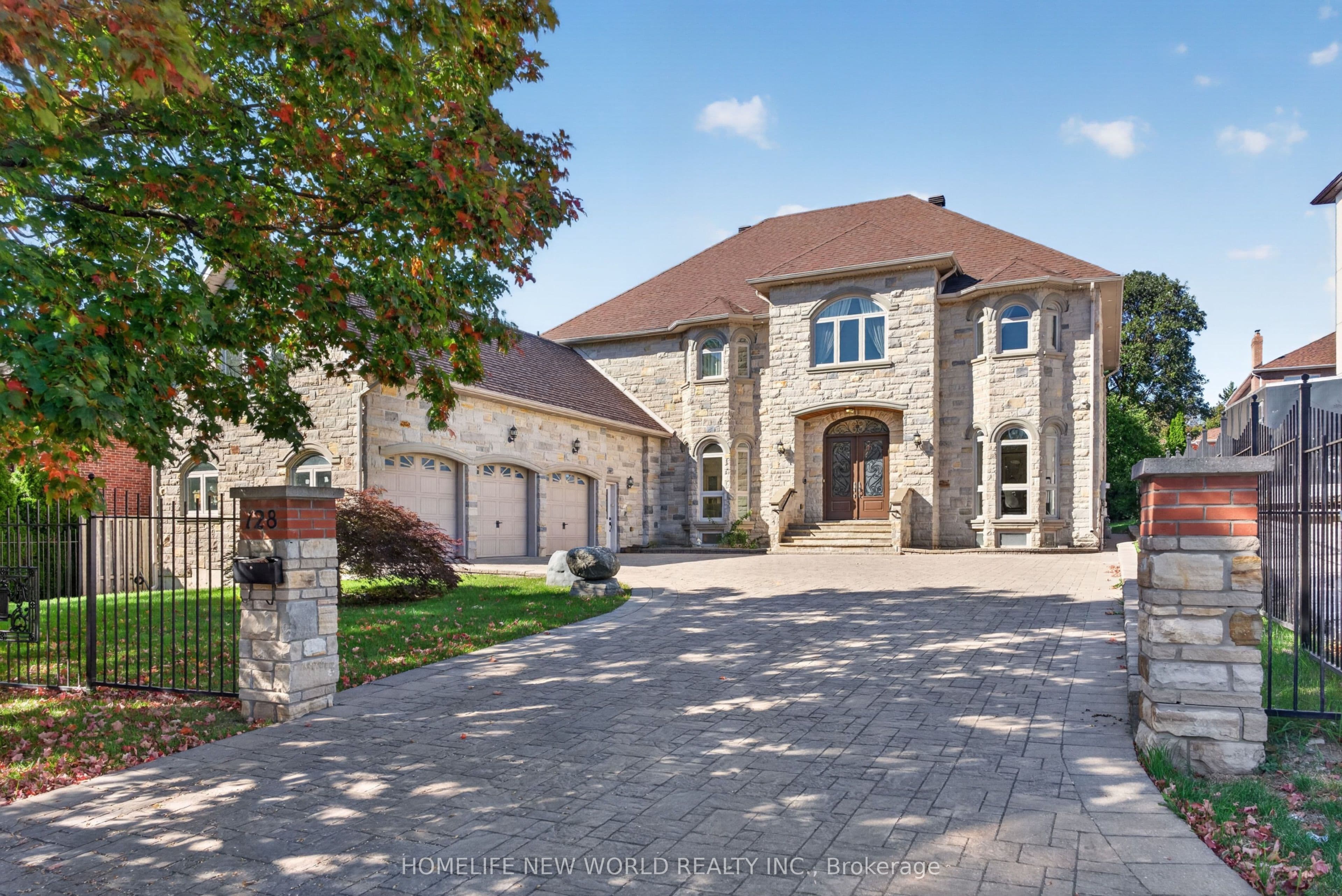 128 Garden Avenue photo 1