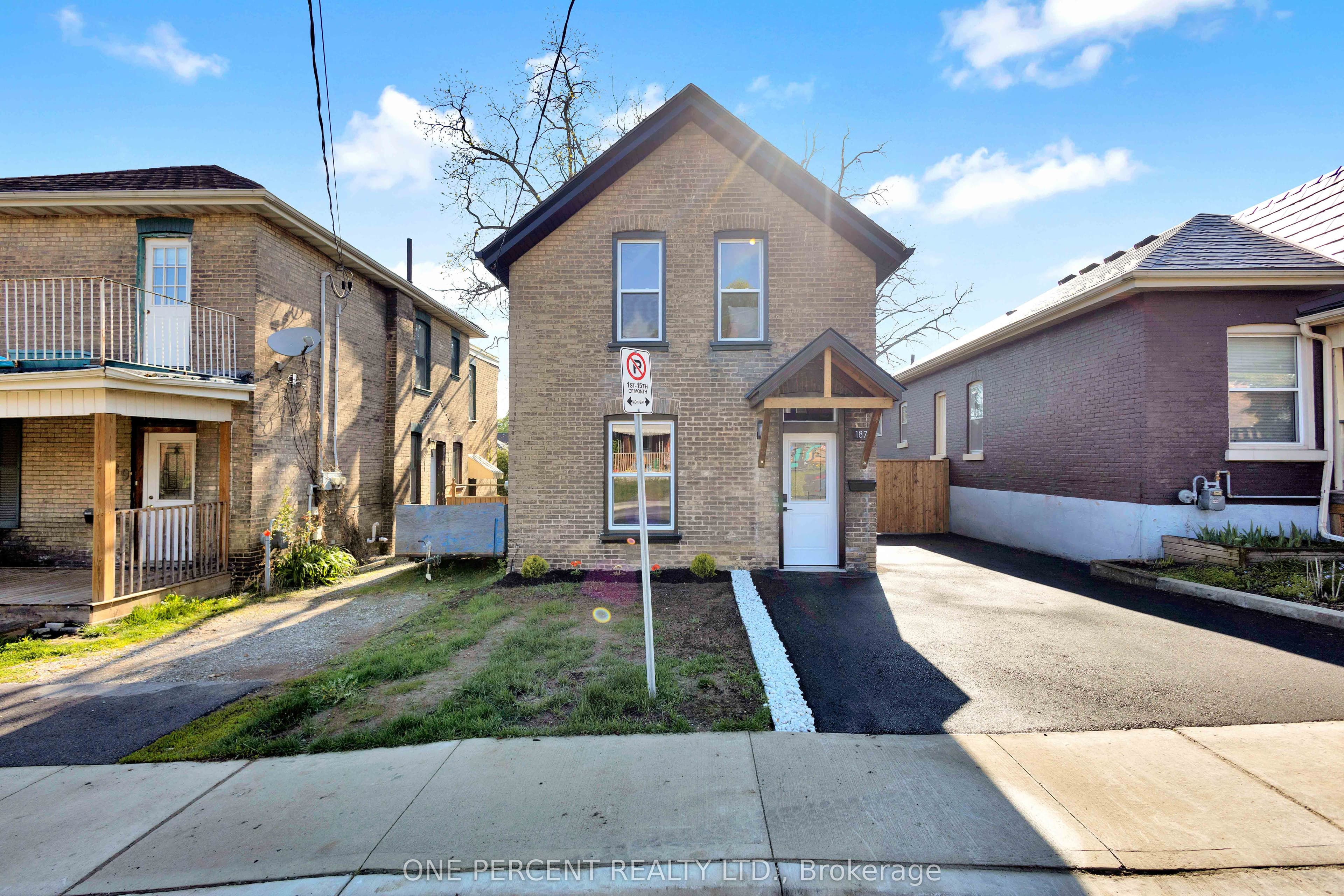 187 Drummond Street photo 1